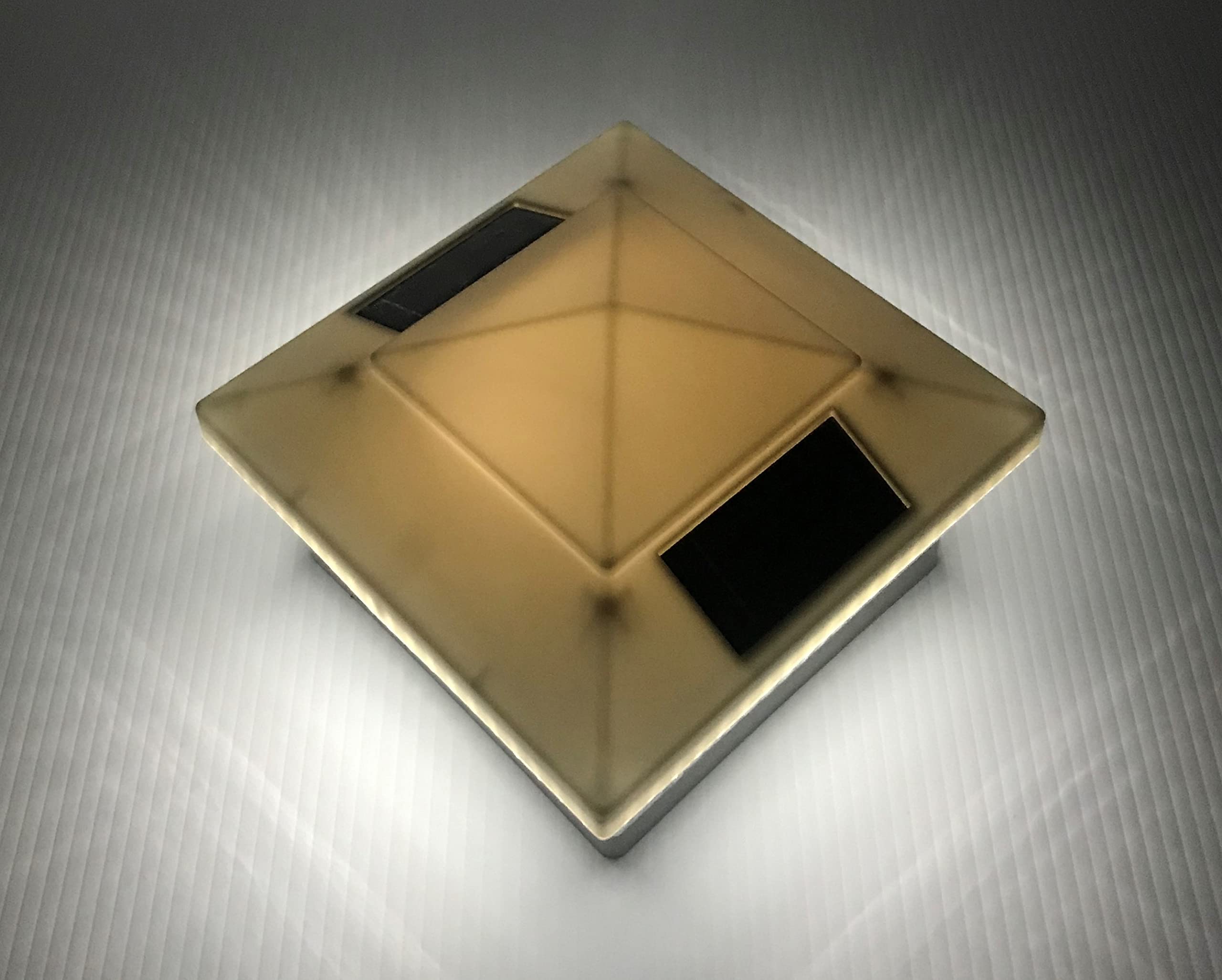 JAYXC HOME Solar Super Bright LED 78 Lumens Outdoor Post Cap Lights for 5x5 PVC, Vinyl, or Plastic Post (White Finish Color)