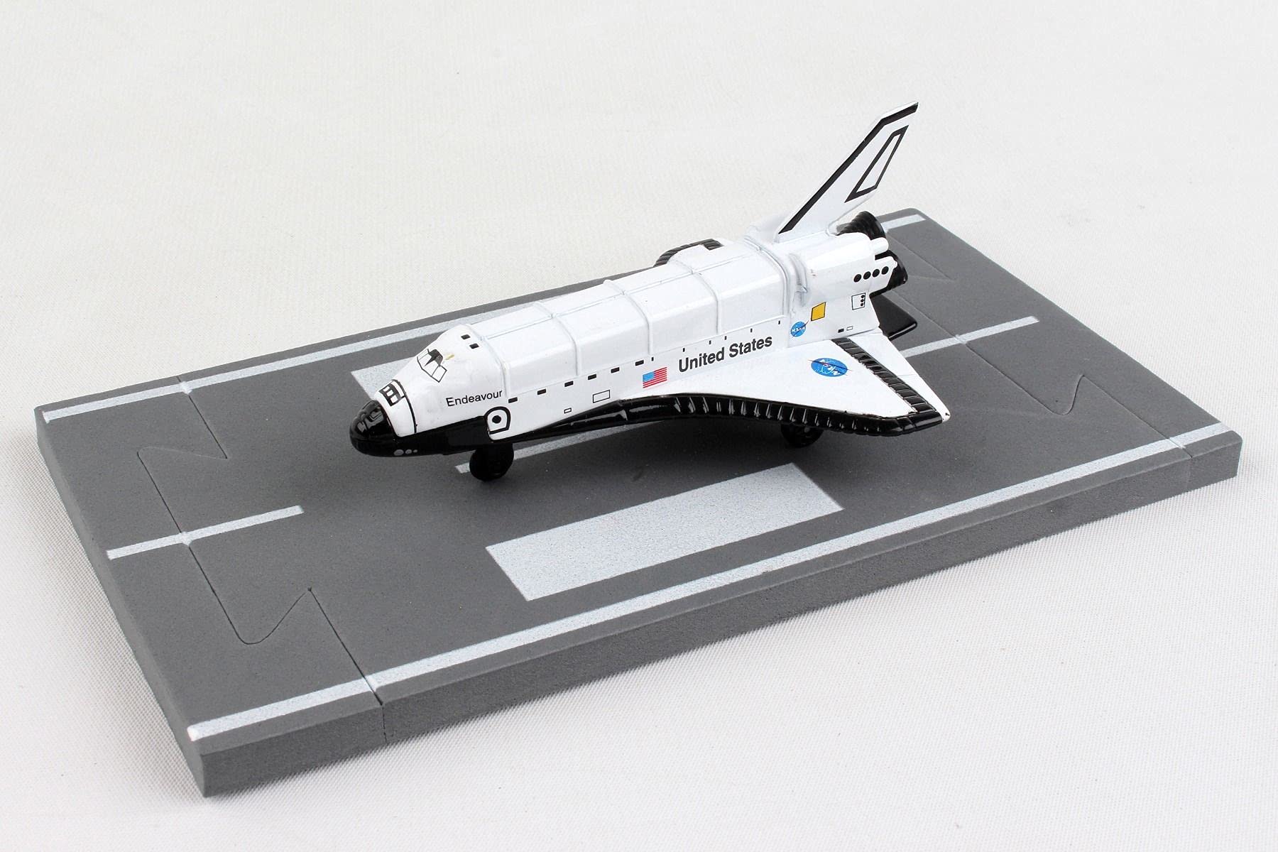 スペースシャトル エンデバー1:300 完全ダイキャスト 楽天市場】DARON RUNWAY24シリーズ ダイキャスト製スペース
