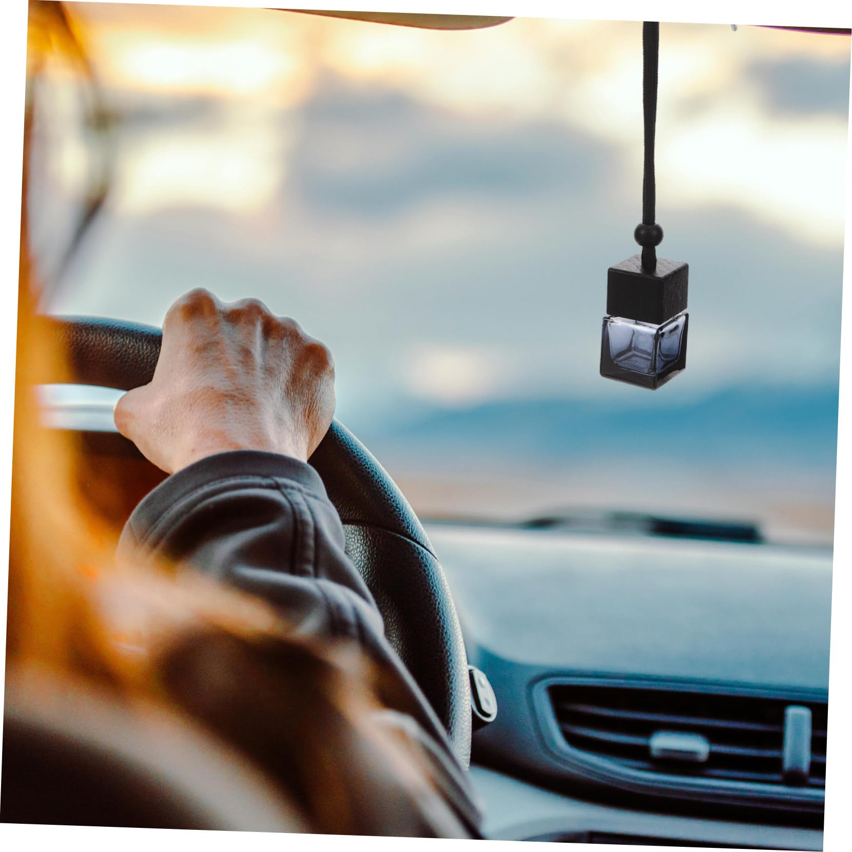 iplusmile 18piezas Difusor De Perfume Para Coche Botella De Fragancia De Refillable De Diseño Compacto y Resistente Para Uso Vehículos y Hogar