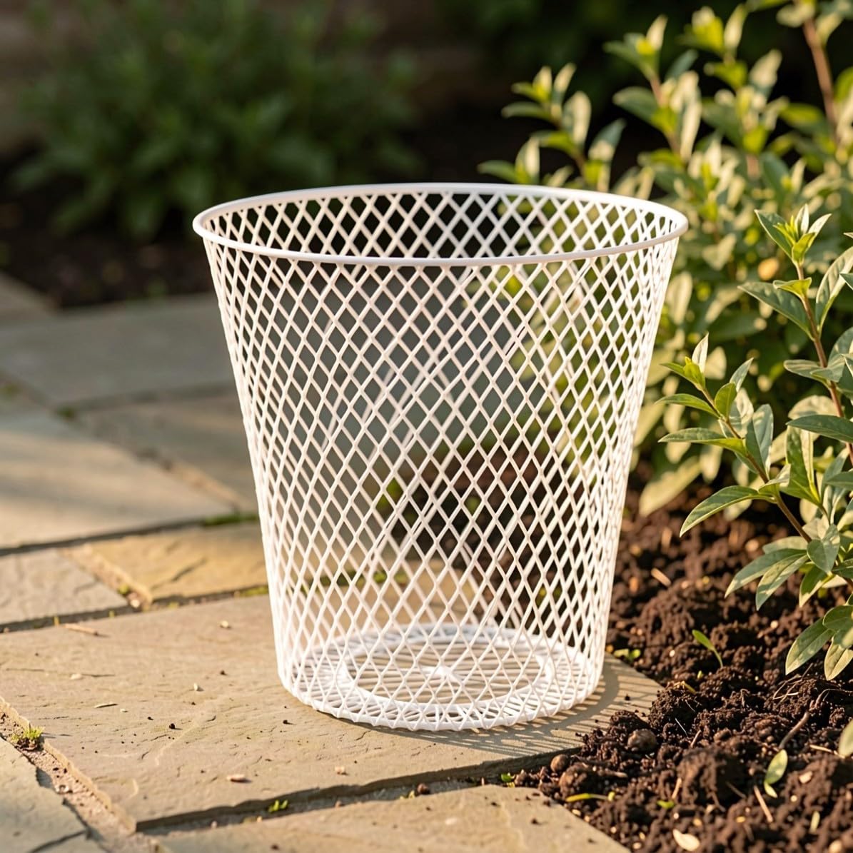 Compostador Subterráneo para Lombrices Ventilado de Metal Blanco