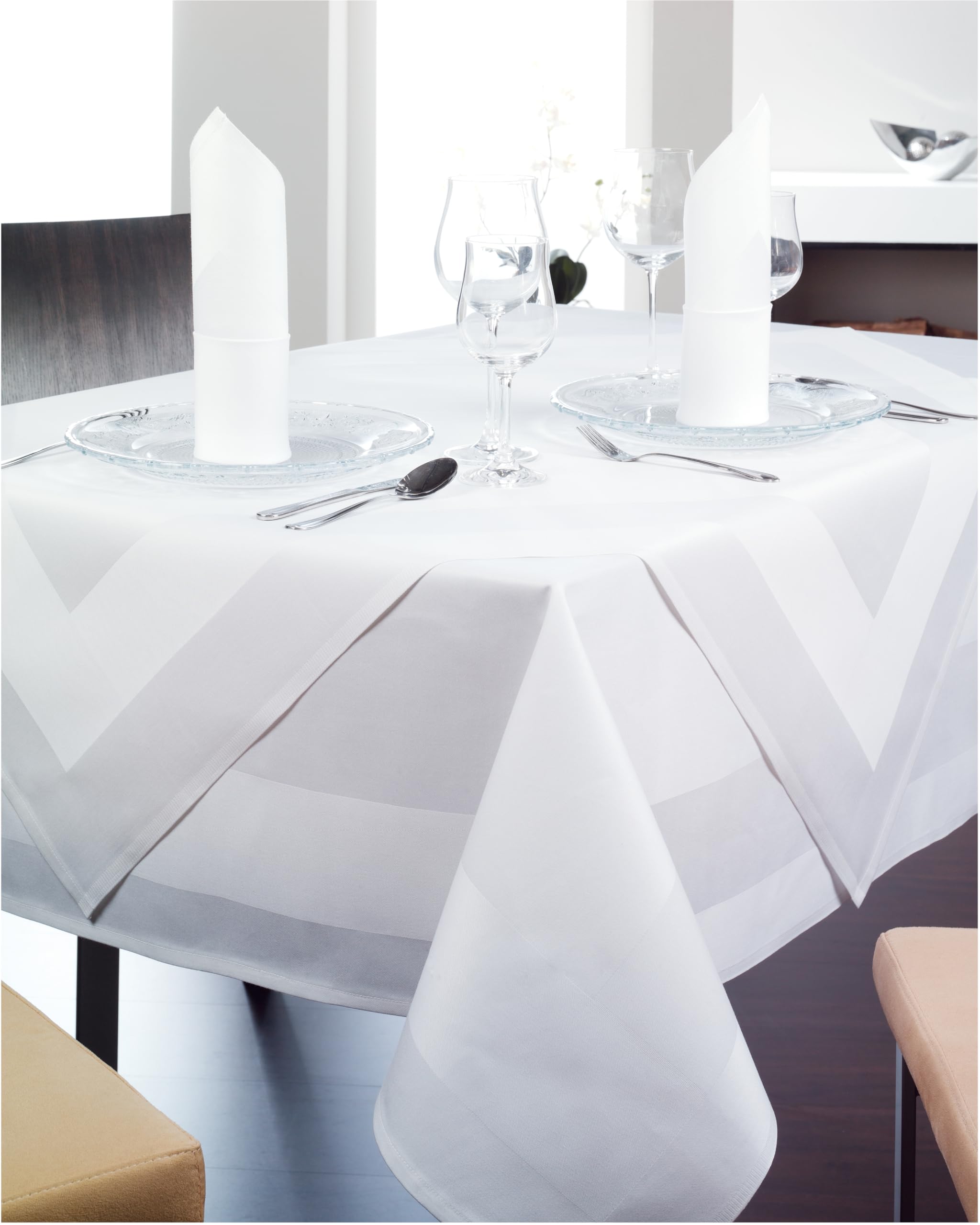 Texpot White Damask Tablecloth 130 X 190 Cm With Satin Edge Washable At 95 °C 100% Cotton