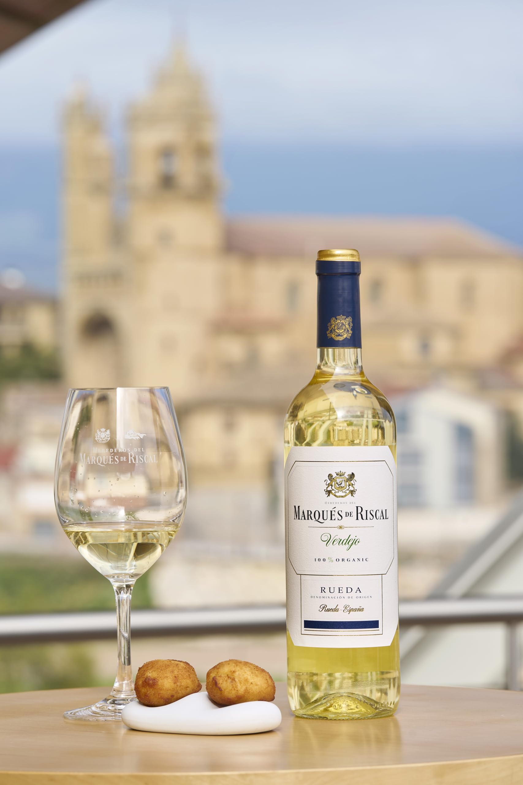 Marqués de Riscal Estuche 100% Organic, Vino blanco Denominación de Origen Rueda, 3 botellas x 750 ml, Verdejo, Finca Montico Gran Vino de Rueda, Sauvignon Blanc