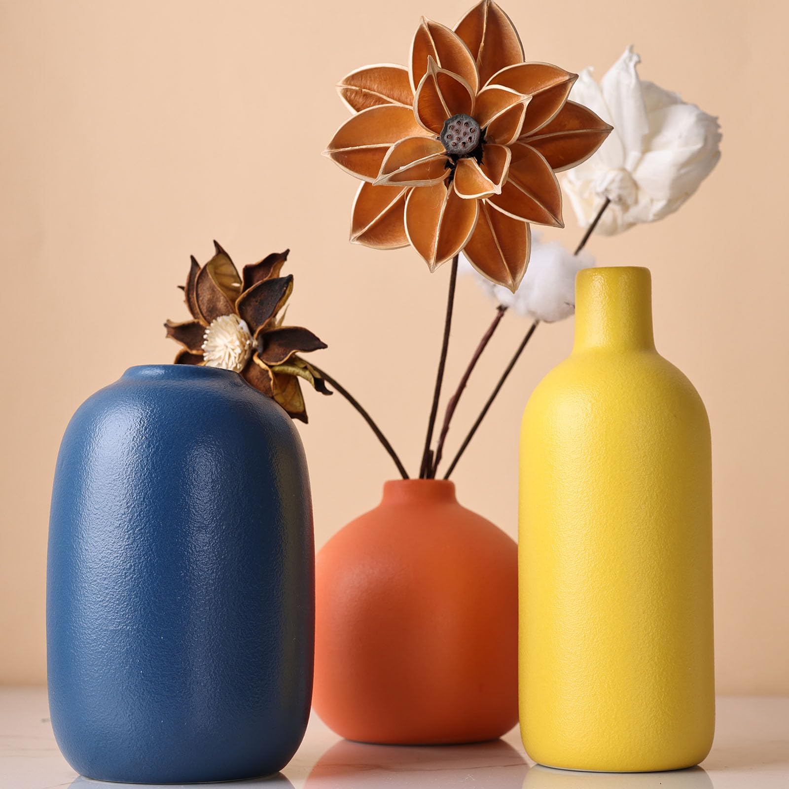 Juego de 3 jarrones de cerámica pequeños para decoración rústica del hogar, casa de campo moderna, sala de estar, estante, mesa, estantería, mantel y entrada, amarillo, naranja, azul (A)