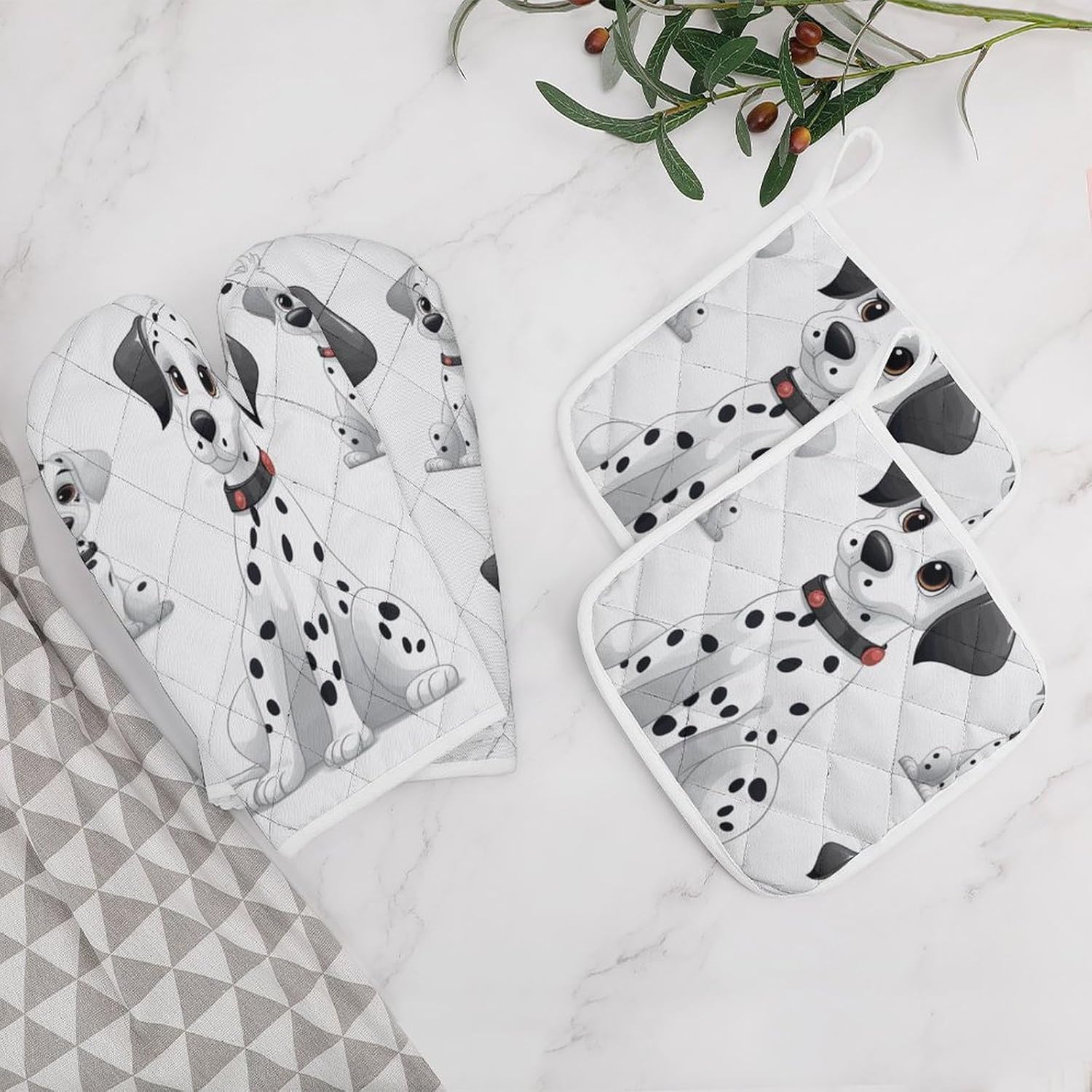 Oven Mitts and Pot Holders Set Cute Dalmatian Kitchen Oven Glove High Heat Resistant for Baking Cooking