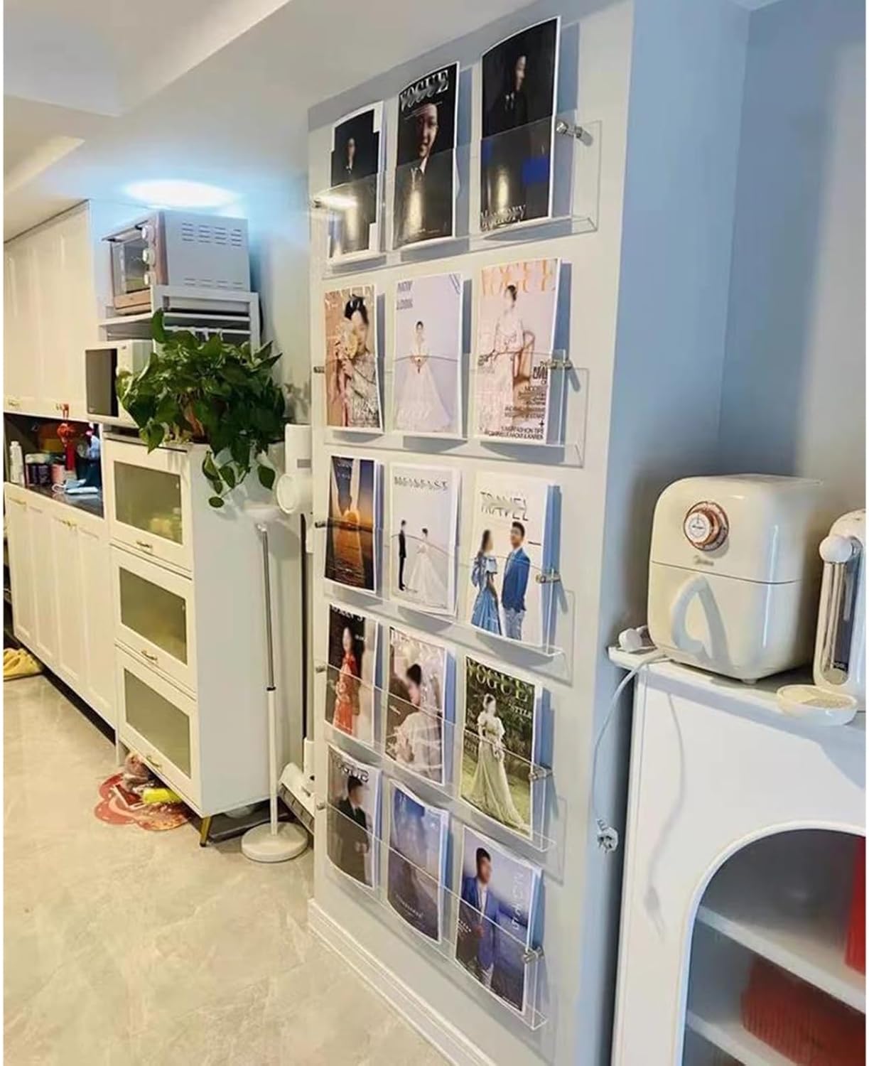 Magazine holder wall mount acrylic shelf, 3 Tier Clear Acrylic Magazine Rack Literature Storage(L100cm/39.4in)