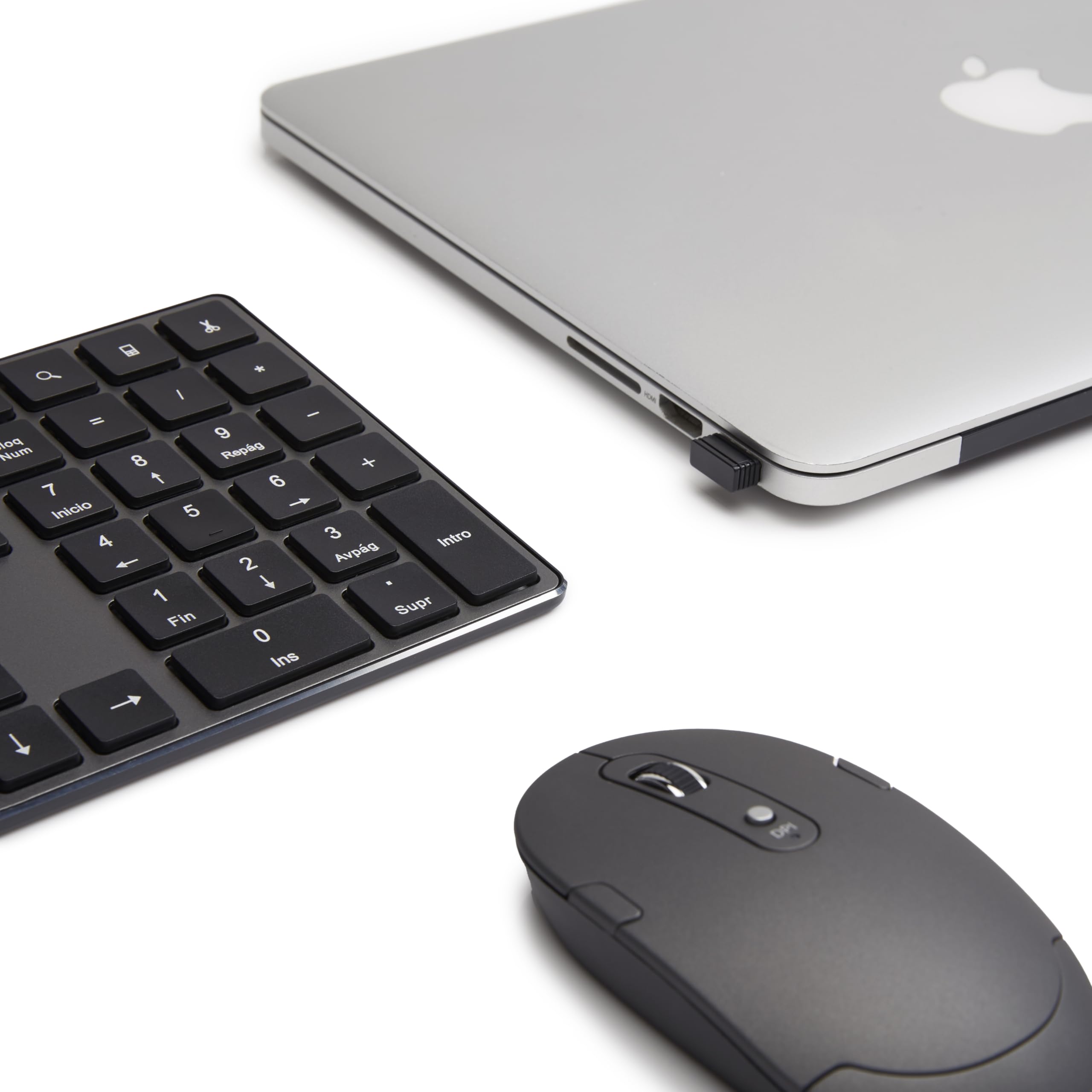 Amazon Basics Teclado ultrafino de tamaño completo y ratón inalámbrico, silencioso y recargable con teclado numérico, ES/MX Layout Gray, color negro