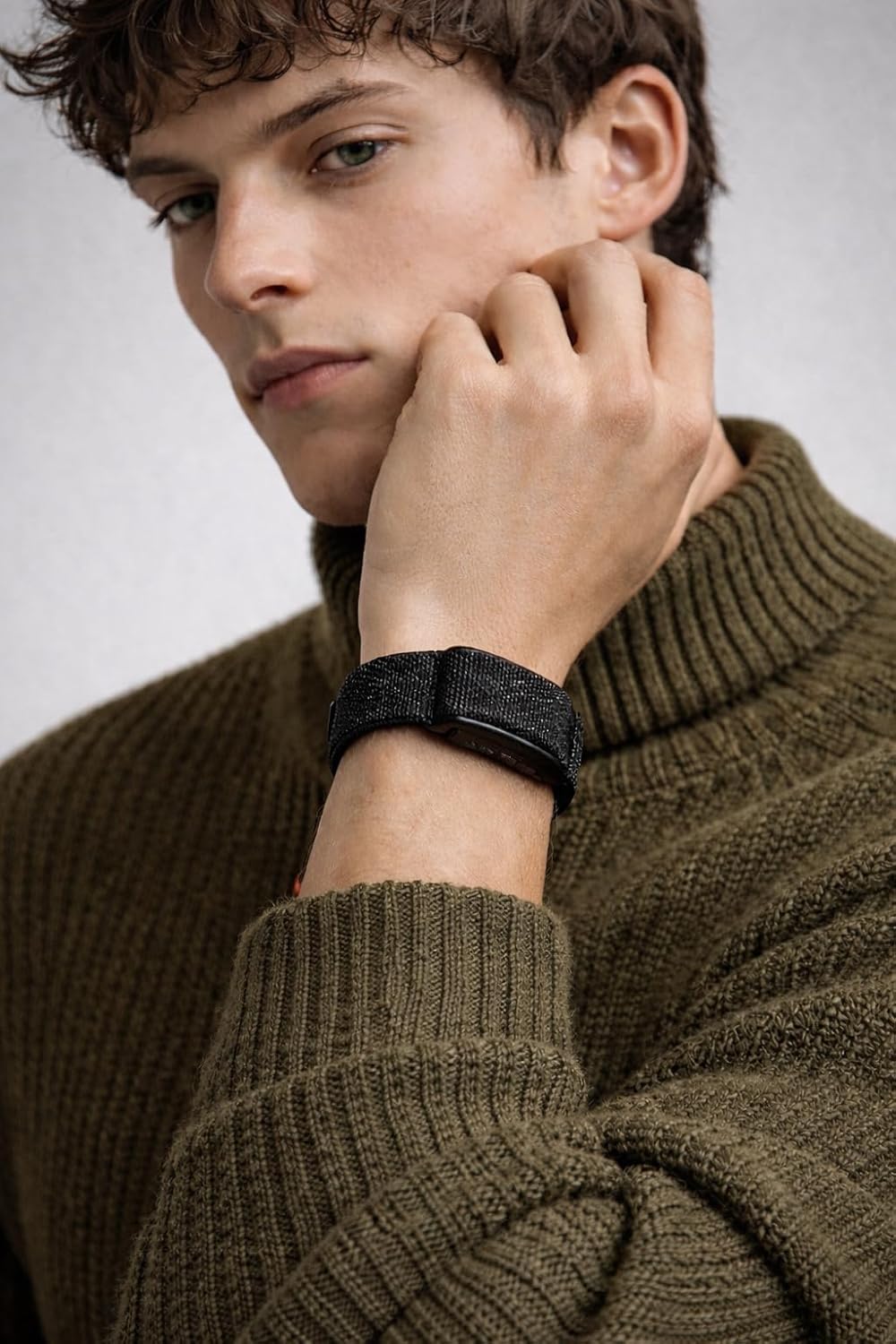 Screenless Fitness Band for Men &amp; Women | Sleep, Activity &amp; Recovery Tracker | Comfortable All-Day Wearable | Minimal Smart Health Band | Black - 2