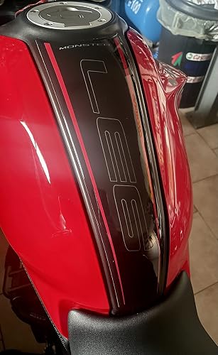Protector Depósito Moto Efecto 3D Resina – Personalizado, Resistente Rayos UV, Fabricado En Italia
