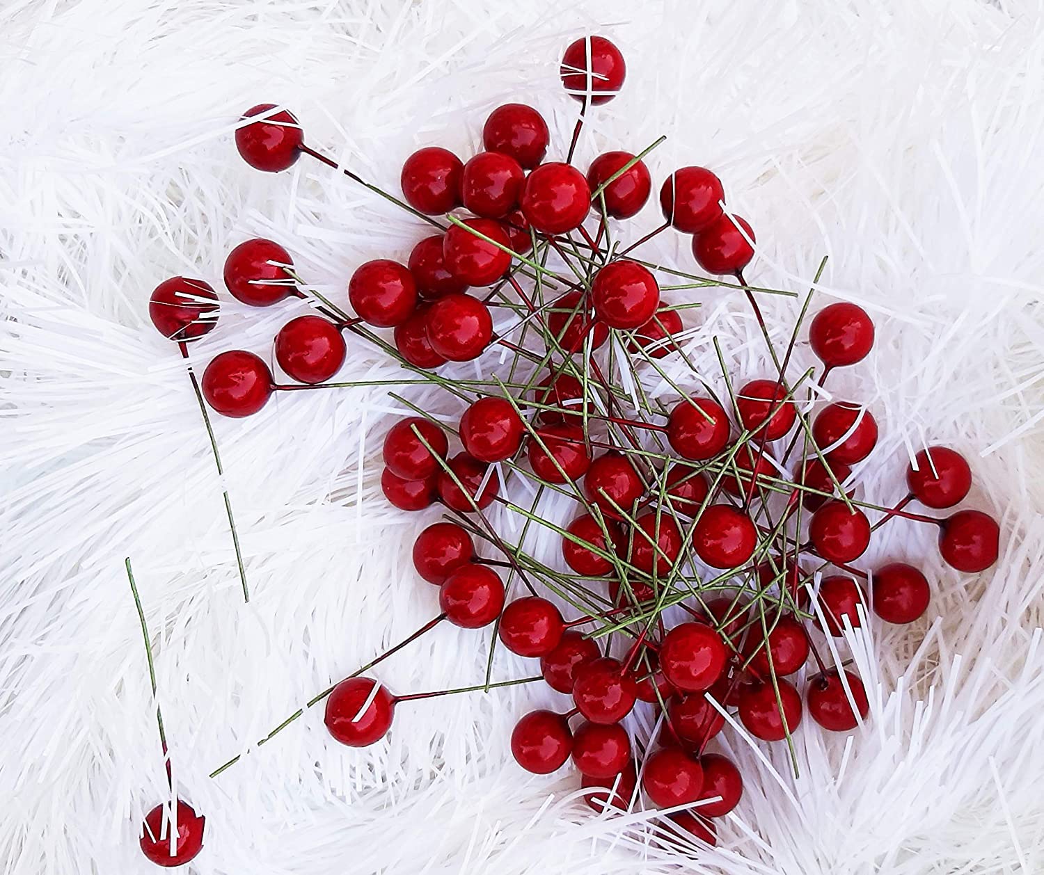 Pardarshanii Christmas Xmas Tree Decoration 50 Pcs Red Berry/Cherry Fruit Hanging Ornaments for Xmas Tree Christmas Decoration Craft Home Office for Christmas Tree
