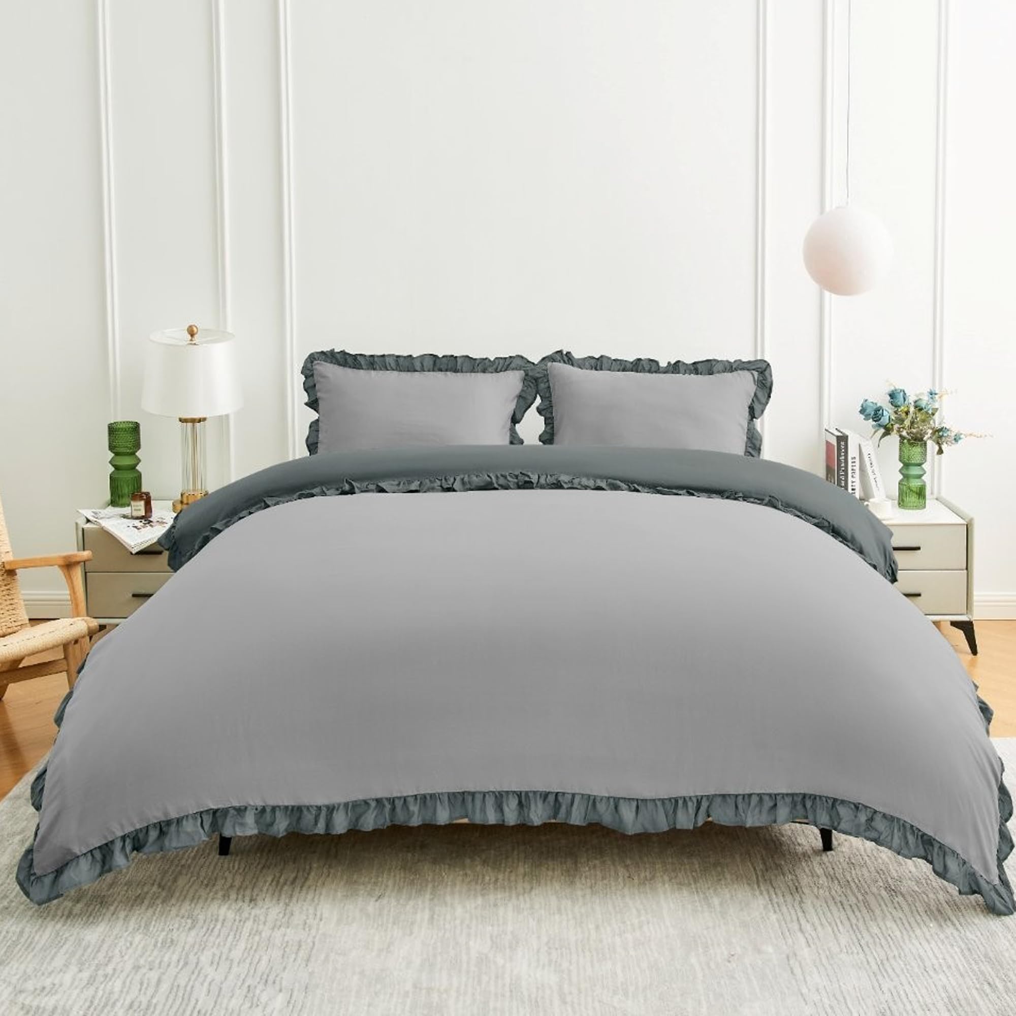 Lions Reversible Bedding - Ruffle Duvet Cover Set Single Bed Size - Grey Charcoal Bedding Sets with Matching Pillowcase, 100% Polyester, Soft Microfibre Frilly Quilt Covers, 137x200cm
