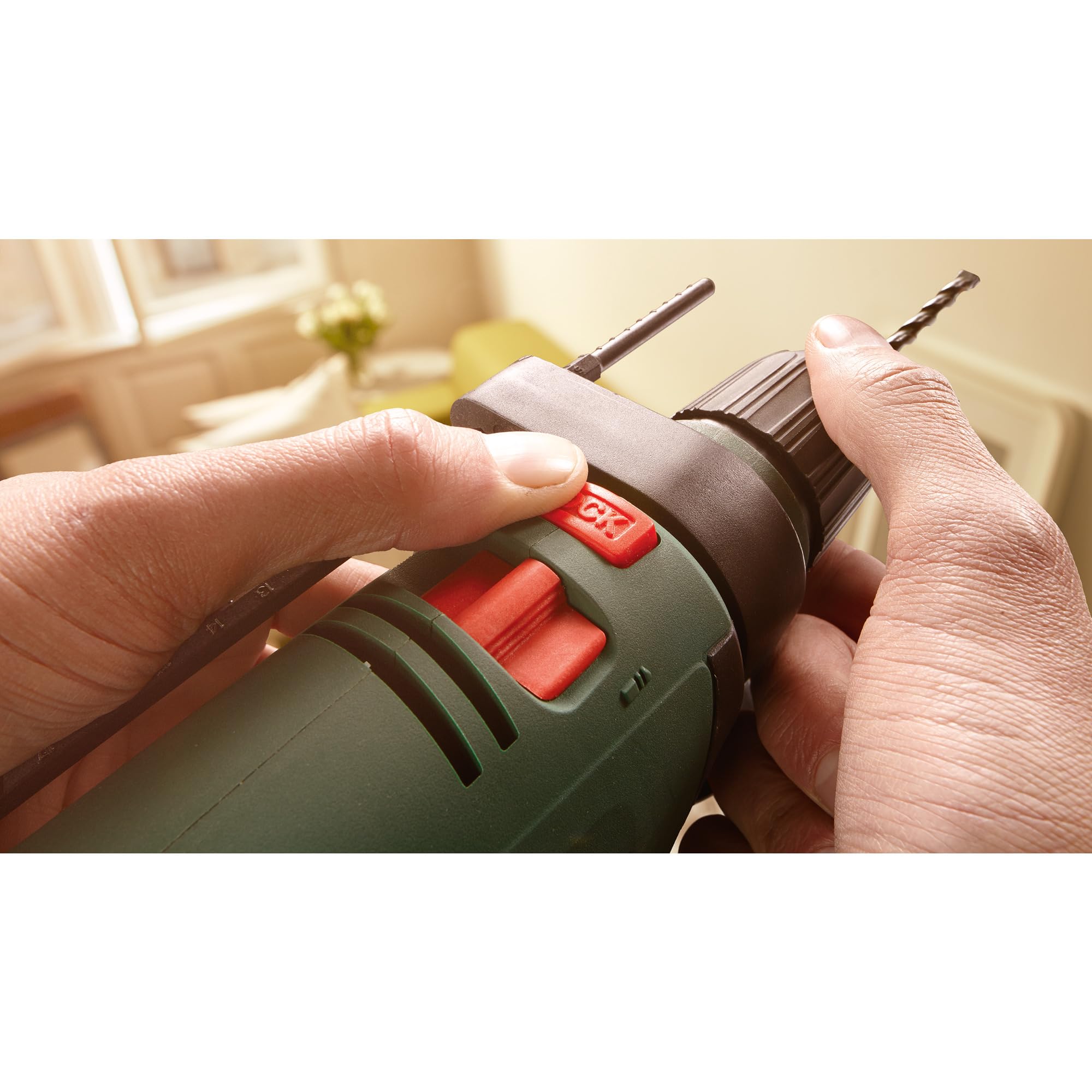 Bosch Taladro percutor eléctrico EasyImpact 630 (630 W, en maletín de transporte)