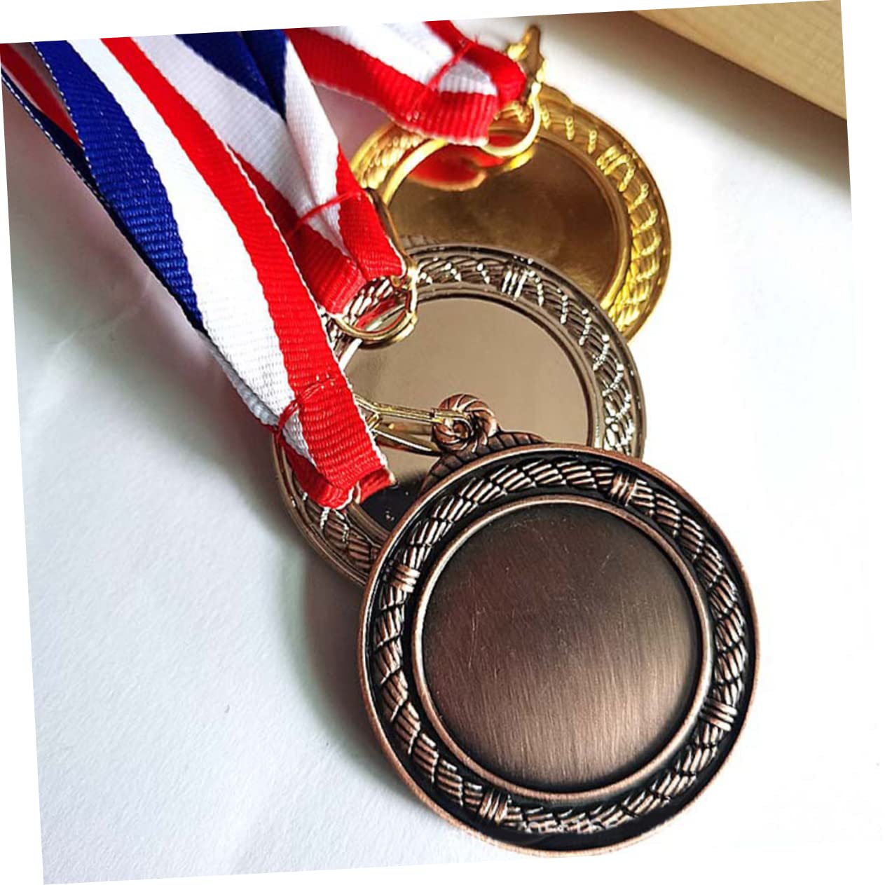BESPORTBLE Medallas De Premio del Concurso Cotillon Fiesta Cotillones Medallas De Futbol para Medallas para Rugby Medalla De Competencia Medallas