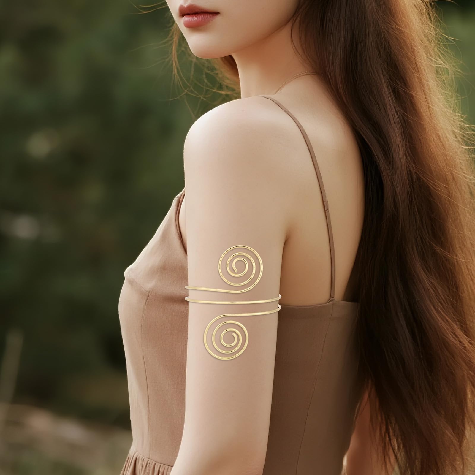 4 Sztuki Złote Bransoletki na Ramię, 4 Style Regulowane Otwarta Bransoletka Ramię Modna Spiralna Bransoletka dla Kobiet Prezent w Stylu Boho na Letnią Plażę