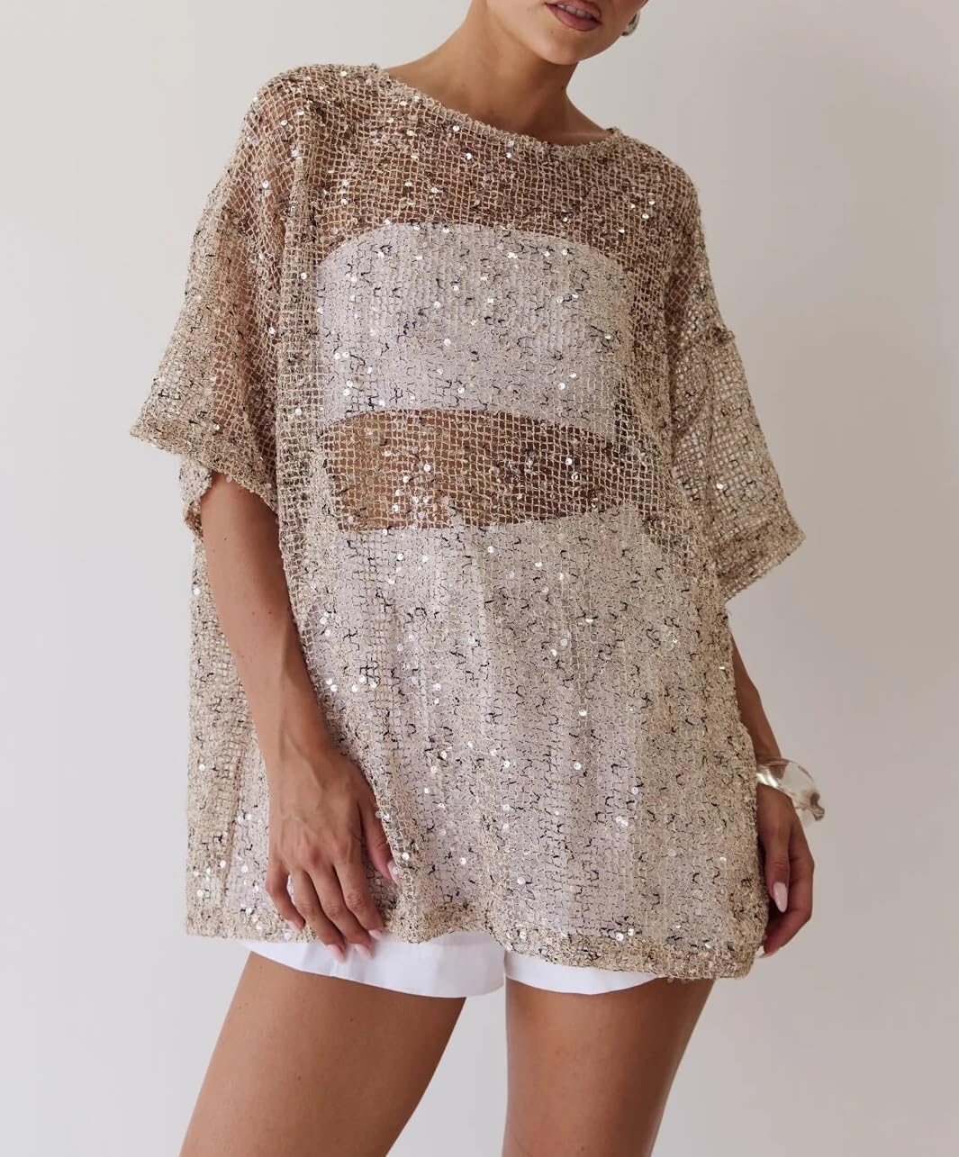 Maglietta da donna a maniche corte con lustrini trasparenti glitterati oversize scintillante vedere attraverso l'uncinetto coprire costume da bagno da spiaggia camicetta in rete top