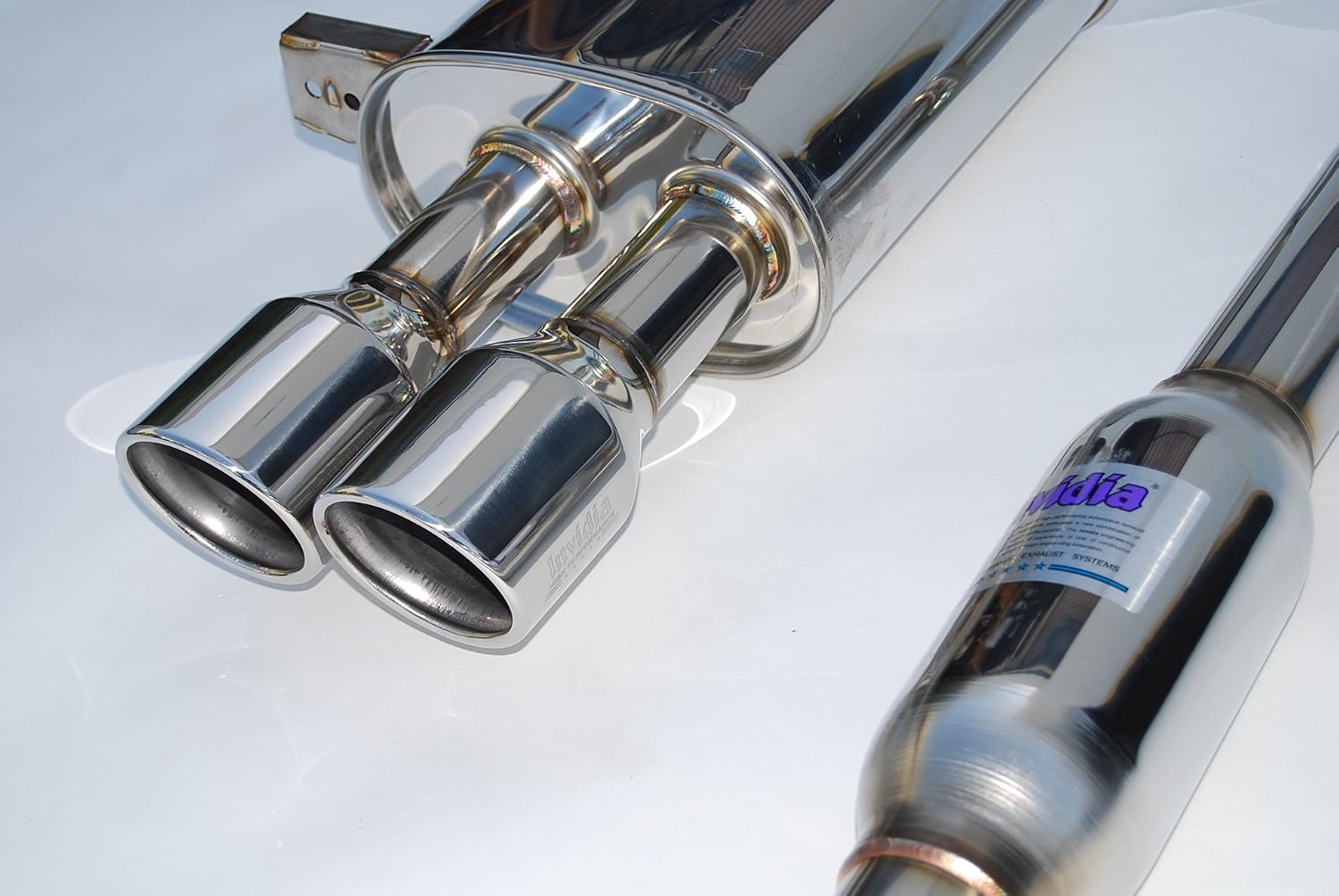 Invidia HS14MCSG3S Q300 Cat-Back Exhaust for Mini Cooper S