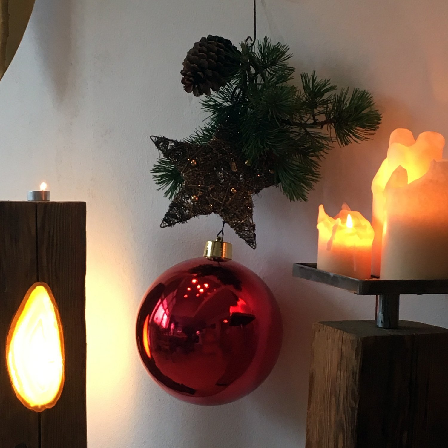 8 große Weihnachtskugeln Christbaumkugeln rot