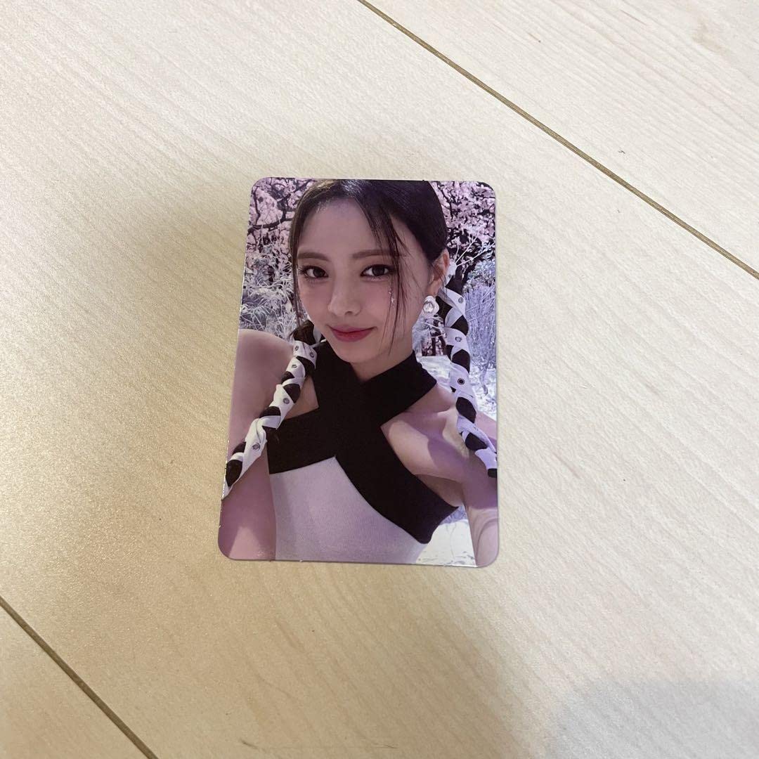 Amazon.co.jp: itzy cheshire special edition トレカ ユナ