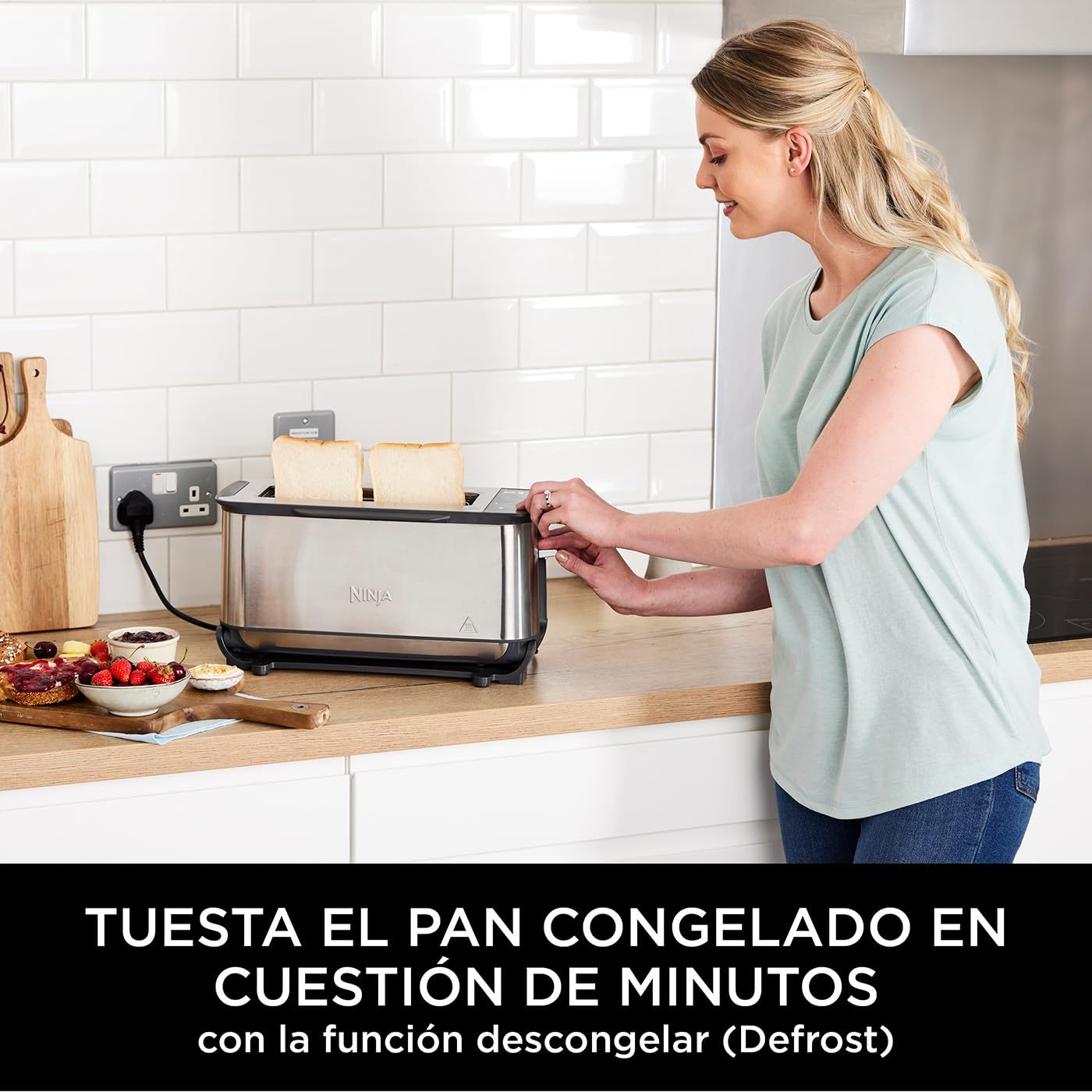 Ninja Foodi Tostadora, parrilla y sandwichera 3 en 1 con diseño de volteo, 7 funciones de cocción, 7 niveles de tostado, incluye bandeja para hornear y bandeja para migas, en acero inoxidable, ST202EU