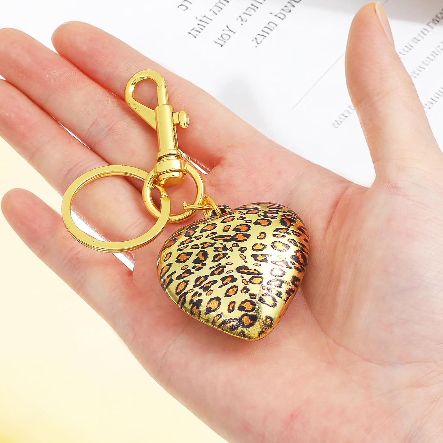 Ymapinc Leopard Purse Charm, Heart Purse Charms for Handbags, Gold Keychain Bag Jewelry, Leopard Print Bag Charms