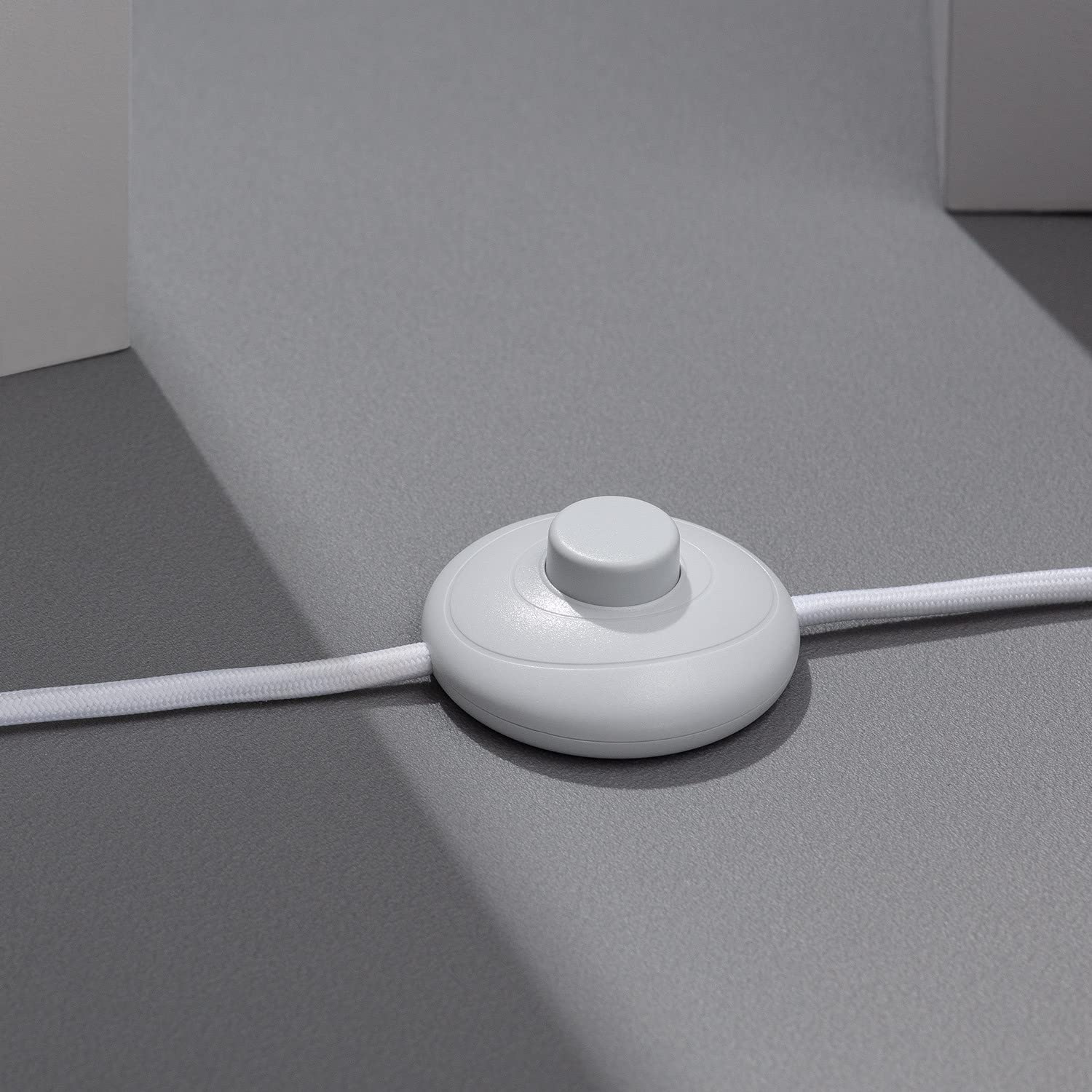LEDKIA LIGHTING - Lámpara de Pie Marady | Diseño Mediterráneo y Natural | Compatible con Bombillas LED E27 | Para Salón; Dormitorio y Más | 1180 mm Alto; Natural; Bambú