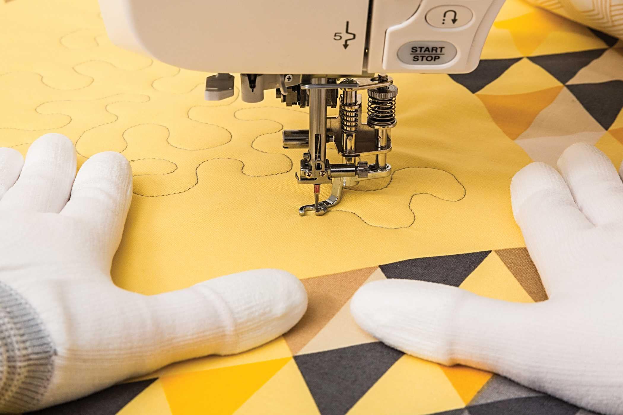 The Ultimate Guide to Free-Motion Quilting: Tips, Techniques & 104 Designs