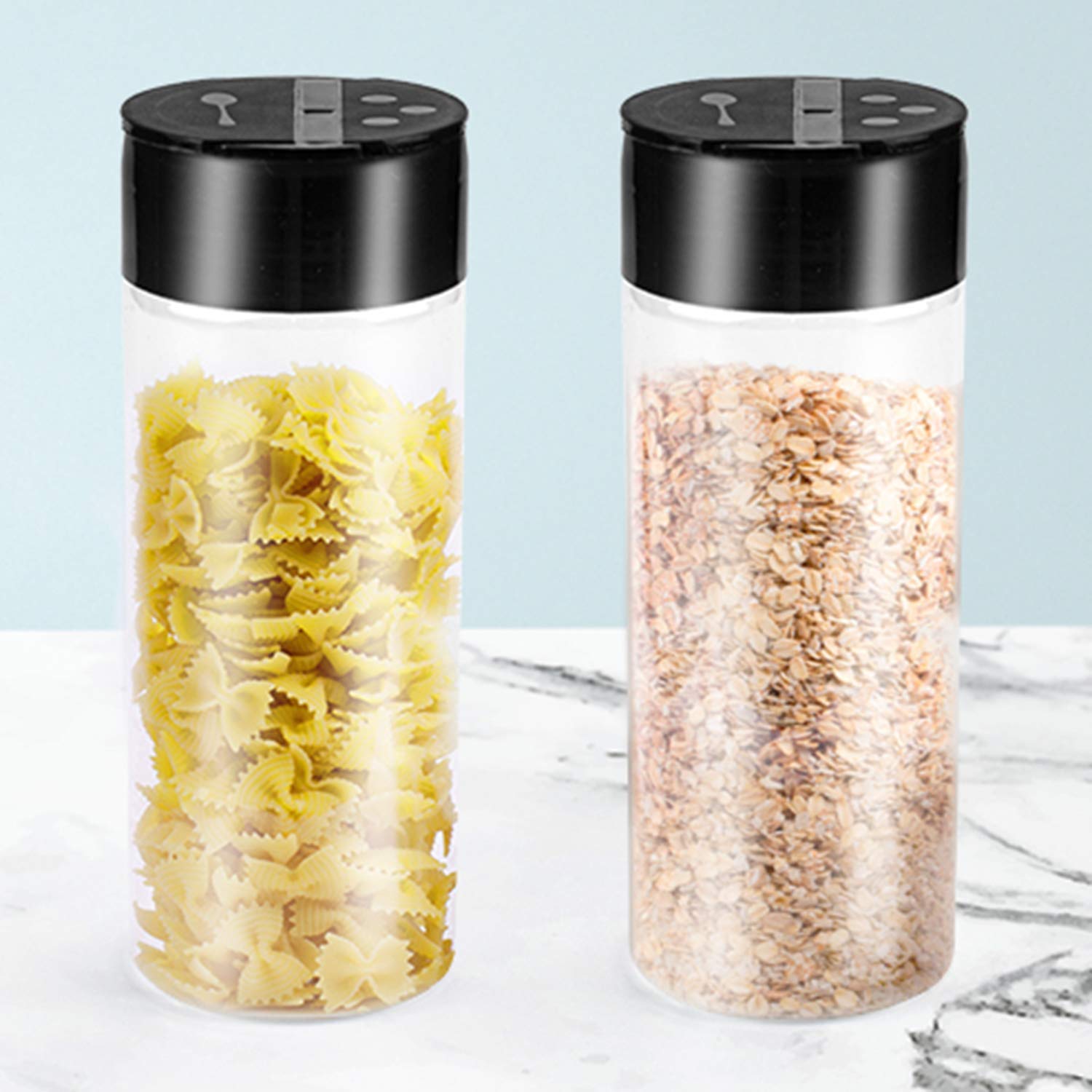 Foraineam Lot de 16 pots à épices en plastique avec bouchon noir pour verser ou tamiser, parfait pour ranger les épices, les poudres et les herbes