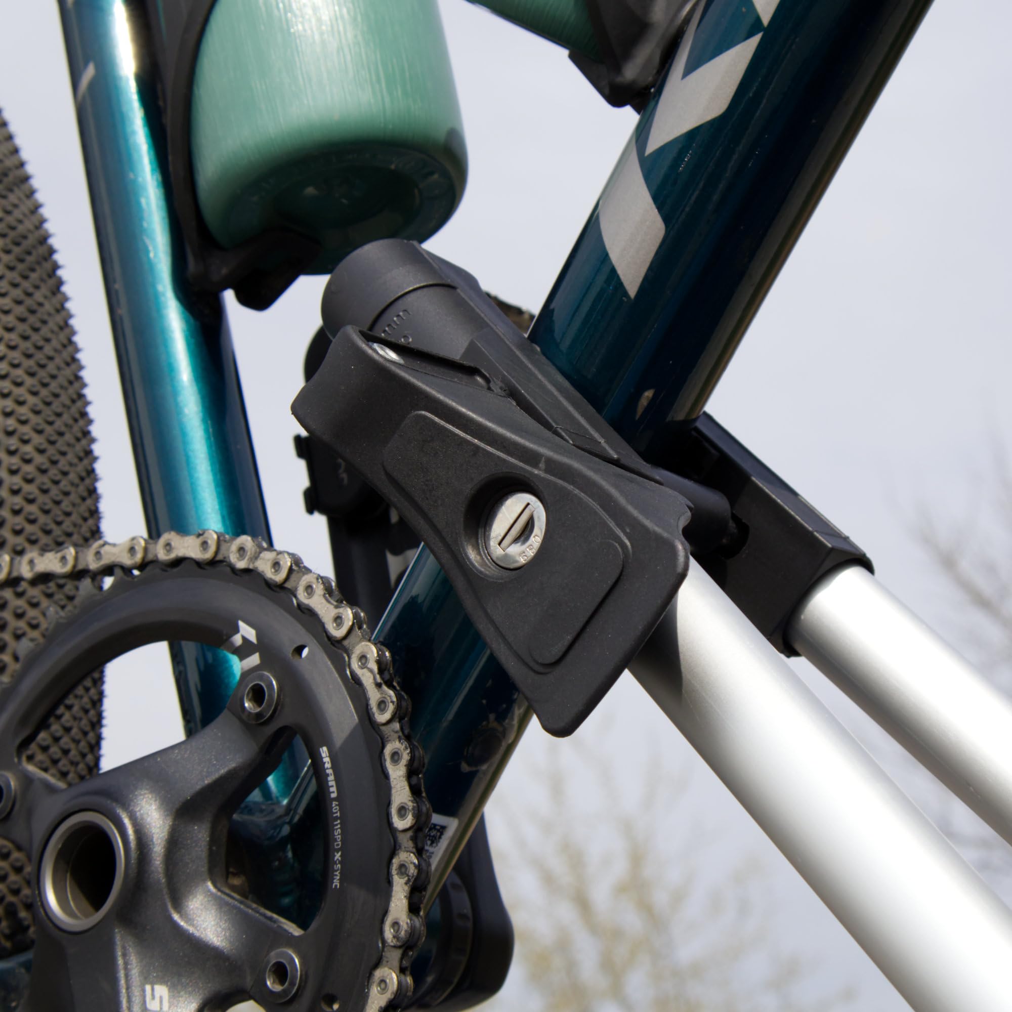 RIDIGO Fahrradhalter für Dachträger, Fahrradträger aus Aluminium, Ultraleicht 3,1 kg, für Rahmen bis 80 mm, Tragfähigkeit bis 17 kg, mit Diebstahlsicherung