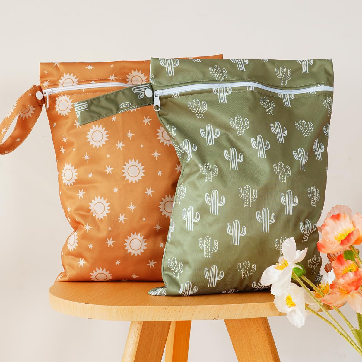 Treer Wet Bags 2 PCS for Cloth Diaper Nappy Baby Wet Dry Bag Large Waterproof Reusable Portable Baby Items Organiser Bag Zipper Diaper Bag for Swimming Travel Beach Pool (Green Cactus,26x36cm)