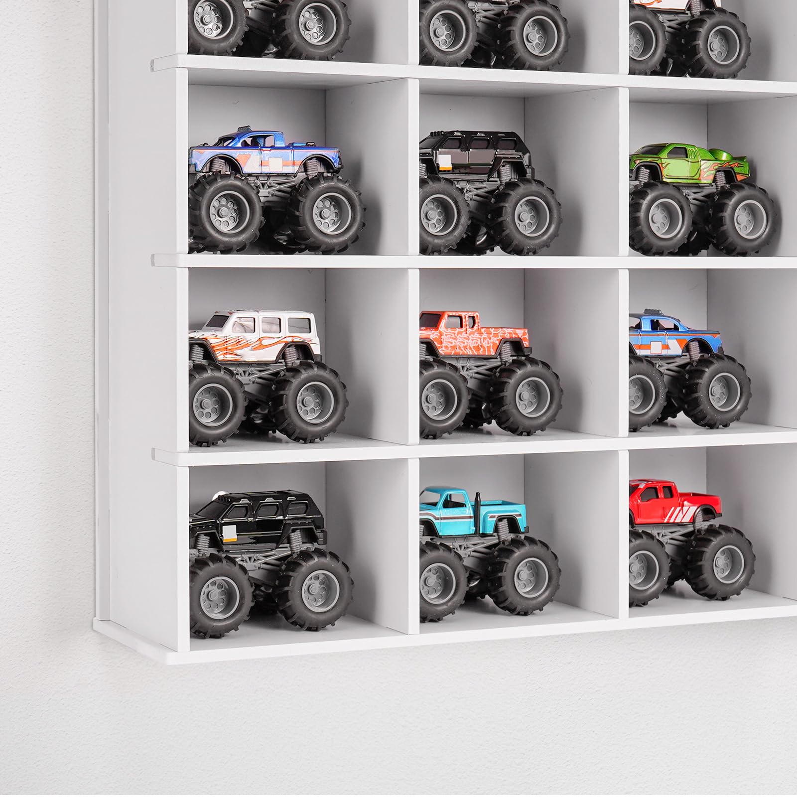 Krafetto Monster Truck Schaukasten mit 15 Fächern, Spielzeugauto Aufbewahrung und Display-Regal für Monster Trucks und Modellautos, Wandregal/Standregal fürs Kinderzimmer, Weiß 2 Stück
