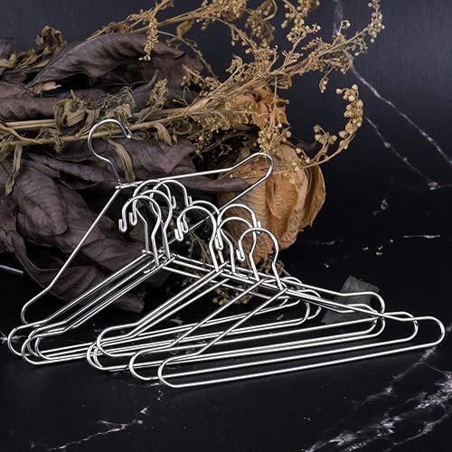 Miniatura 8 de JANOU 10pcs linda casa de muñecas ropa colgar en miniatura alambre ropa soporte (plata)