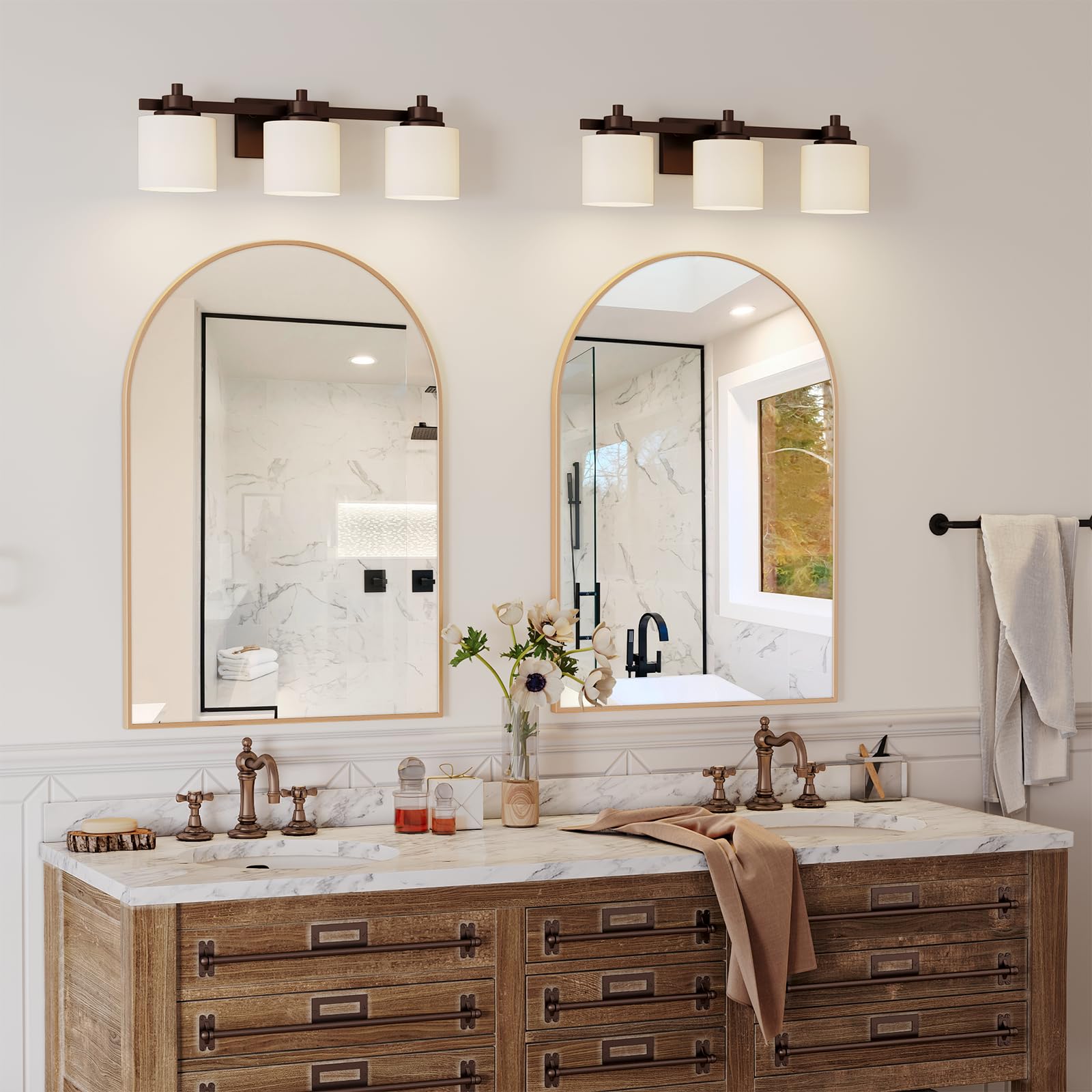 Clevich Specchio da parete ad arco con oro, 96x66 cm, Decorativo da parete ad arco semicircolare, Con cornice in alluminio spazzolato, per bagno, corridoio, soggiorno, camera da letto, Infrangibile