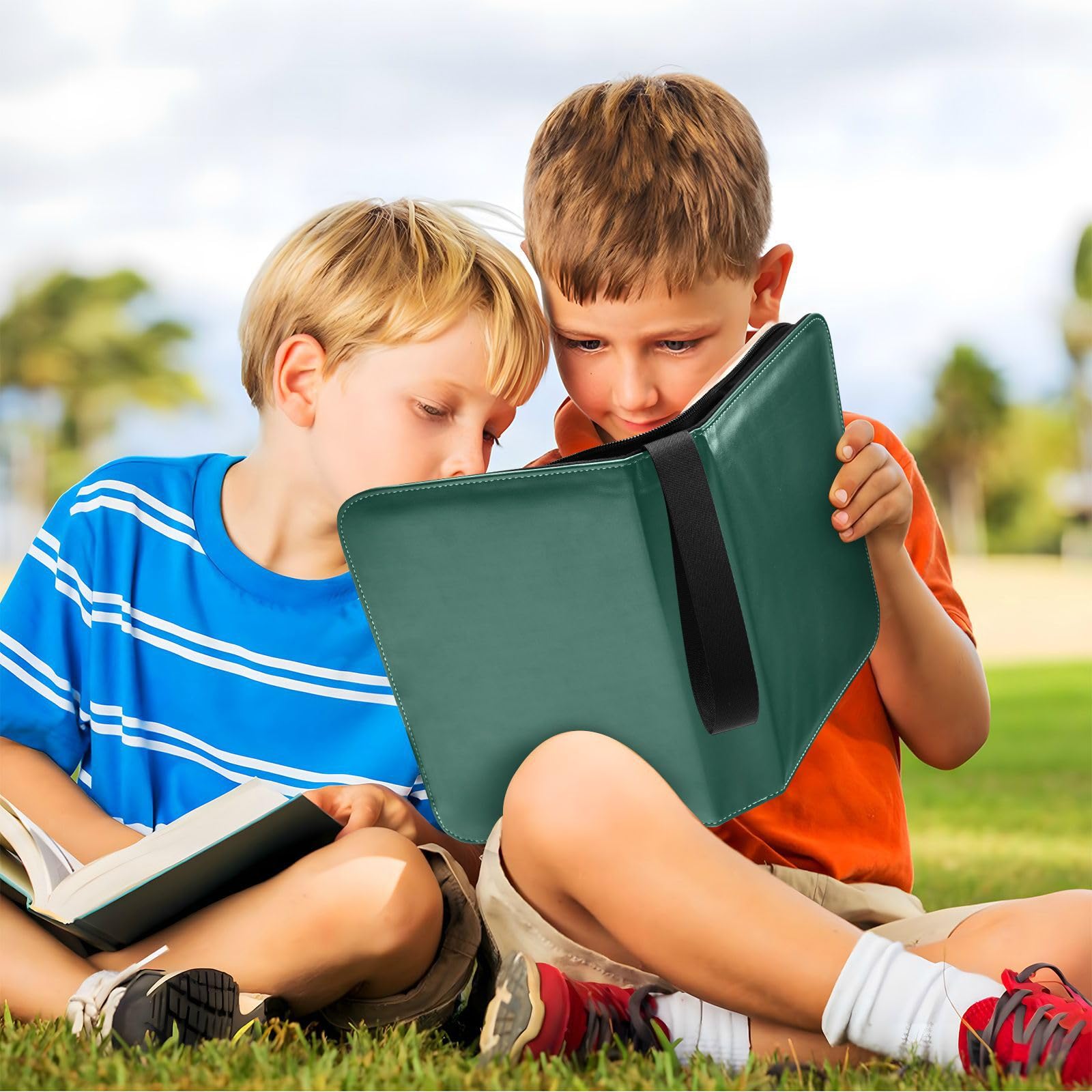 Amazon.com: Hunter Green Card Binder 400 Pockets Trading Card Storage Binder  Album with Sleeves Zipper Card Collection Holder Folder for Boys Girls :  Toys & Games