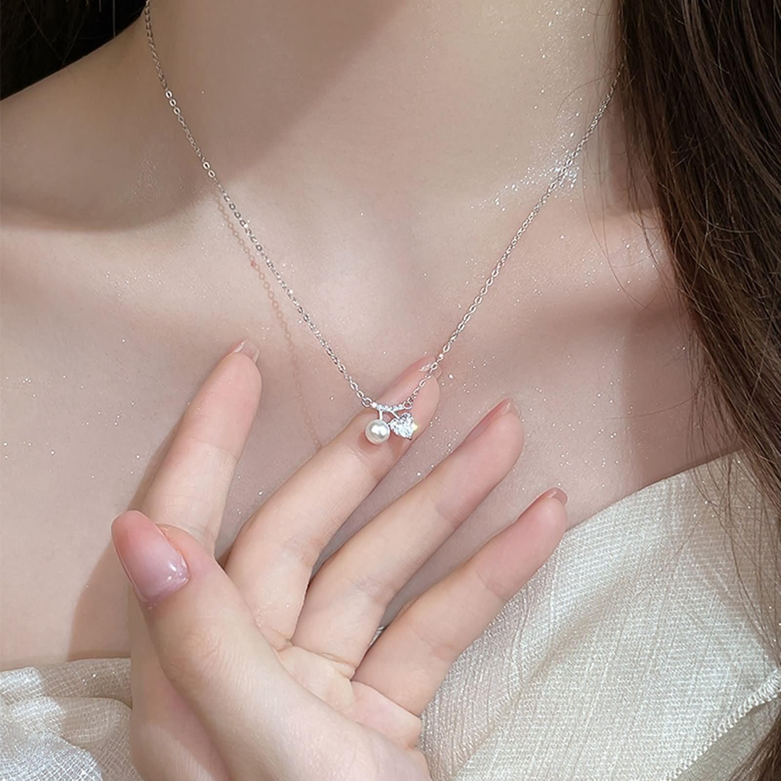 Wisiorek 9K / 14K / 18K White Gold Necklace Women, Heart and Pearl with Moissanite, Pendant Woman Silver