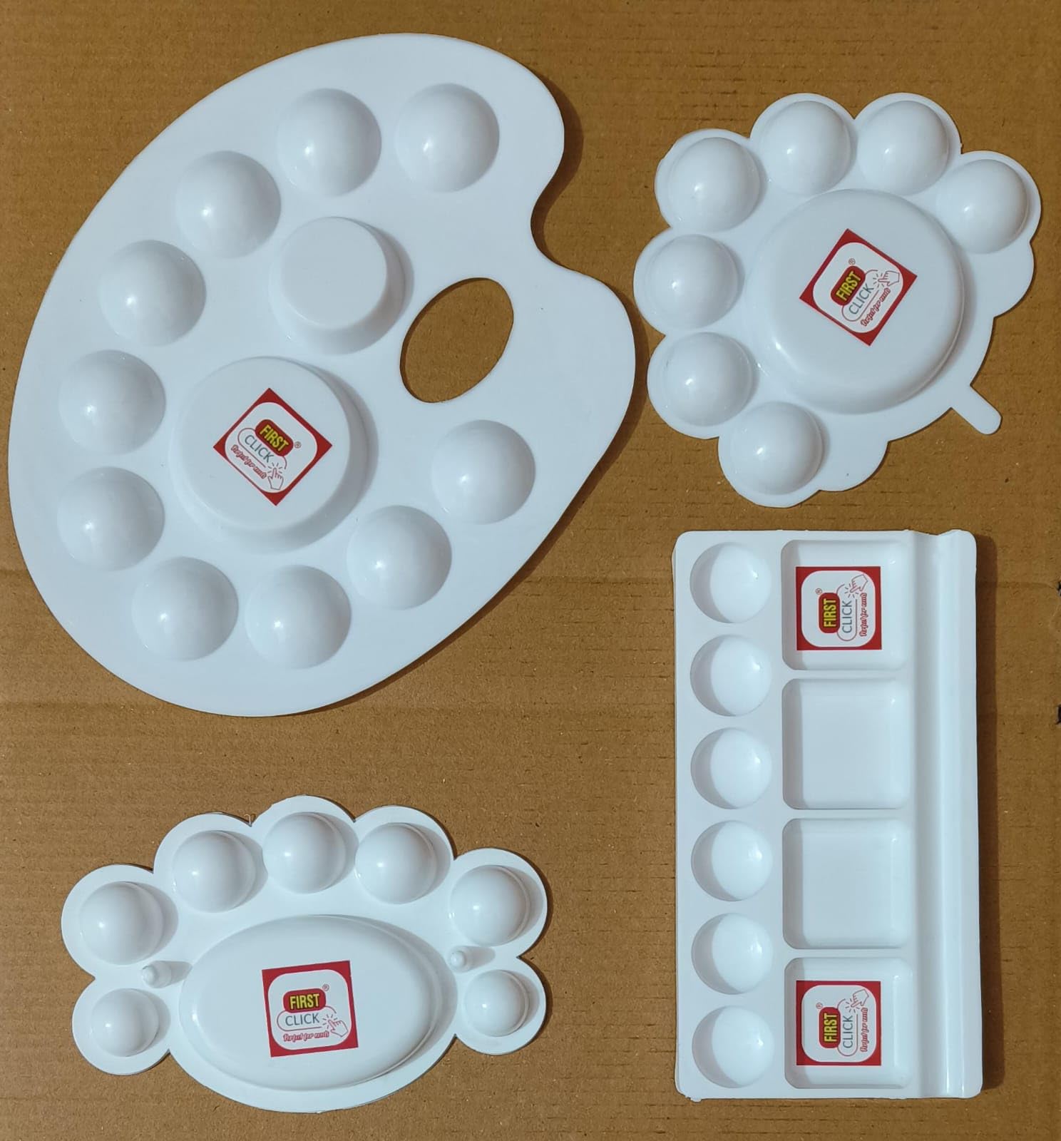 FIRST CLICK Painting Palettes for Art 301 no. 22X17 cm, Flower Shaped 14X9.5 cm, Medium Rectangle Shaped16X9 cm, Oval Shaped Set of 4 pc Pure White Plastic