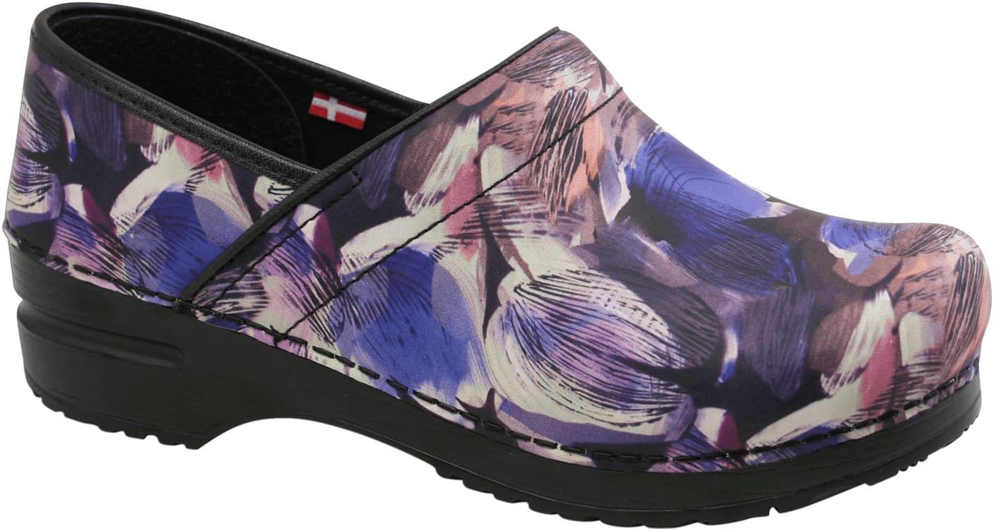 Lovell Women's Clog in Purple 6.5-7