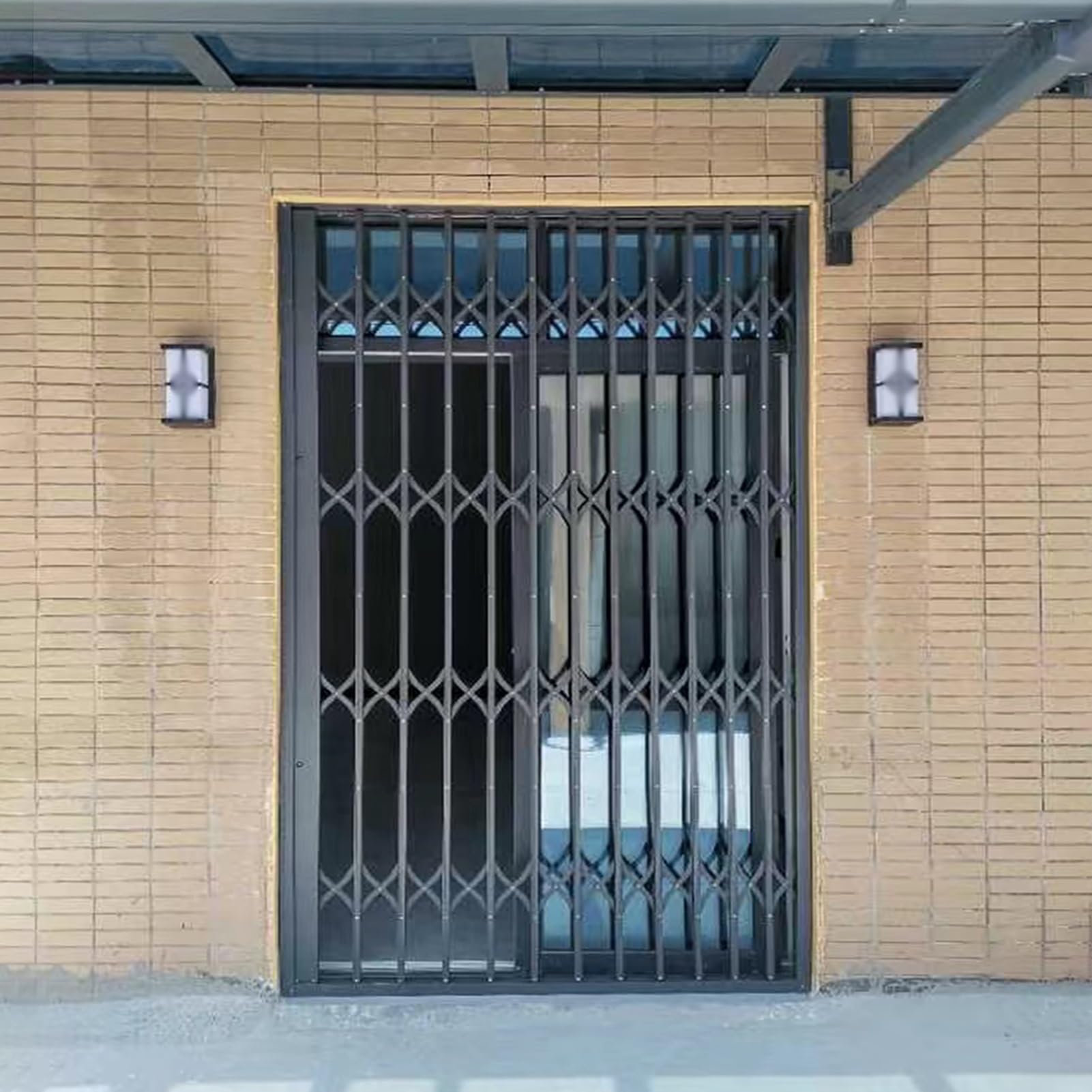Extra Lar Securi - Barra para puertas correderas y rejilla de protección antirrobo ajustable con bloqueo, protector de seguridad extensible, color gris, se adapta a 20-82 pulgadas (ancho 110 x alto