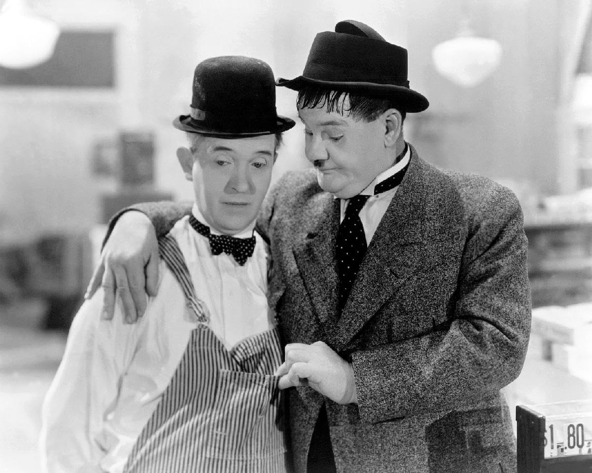 Laurel & Hardy, Stan Laurel, Oliver Hardy 10x8 Photo