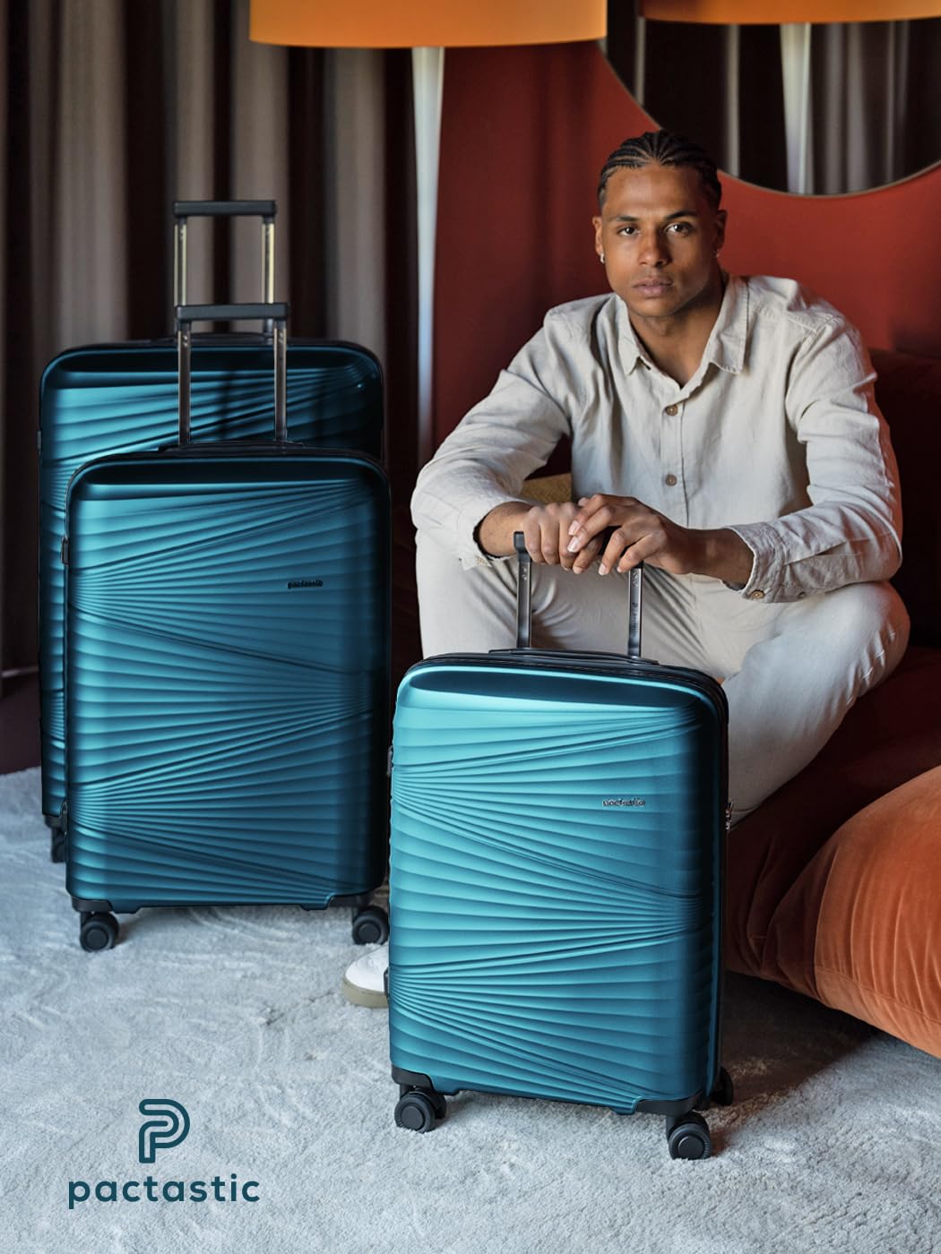 Pactastic Ultraleicht Hartschalen Check-in Koffer | Mittelgroßer Trolley | 45 x 25 x 67 cm | 62 Liter | Polypropylen & TSA | nur 3,08 Kg Collection 02