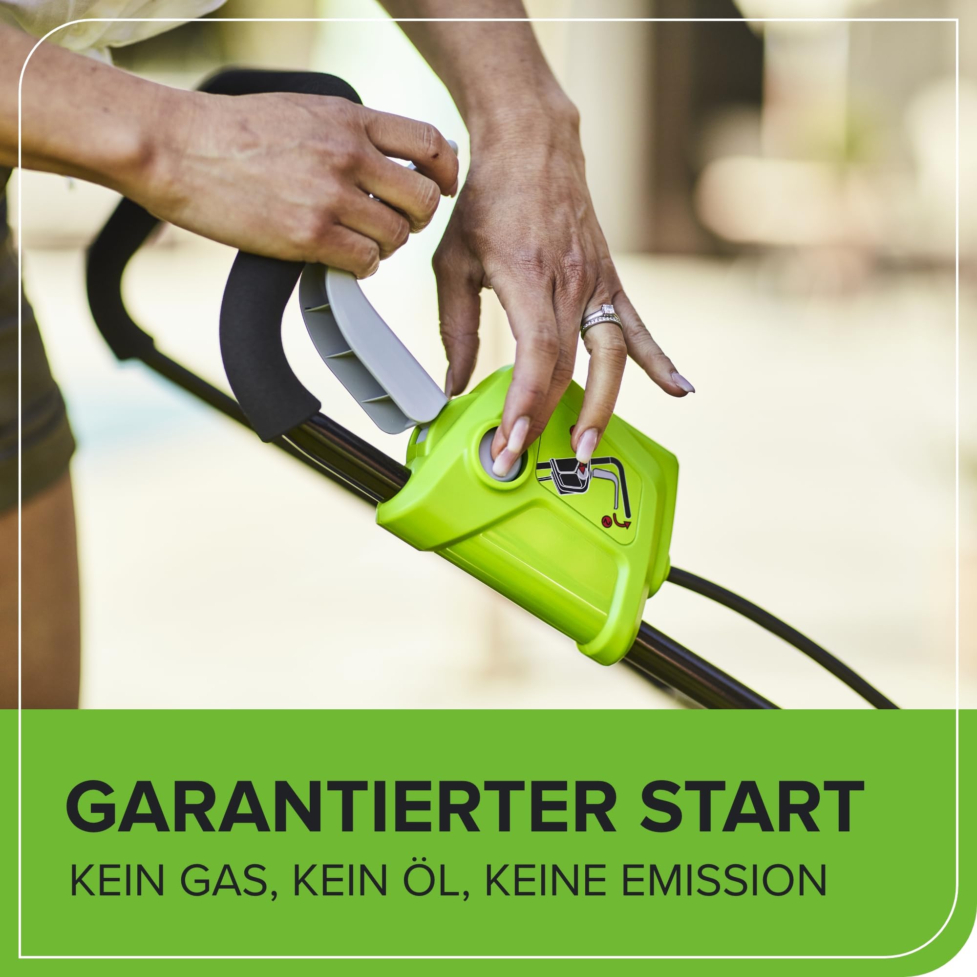 Greenworks G40LM35K2X Kosiarka Akumulatorowa do Trawników do 400m², Szerokość Koszenia 35cm, Torba 40L PLUS Dwie Baterie 40V 2Ah i Jedna Ładowarka