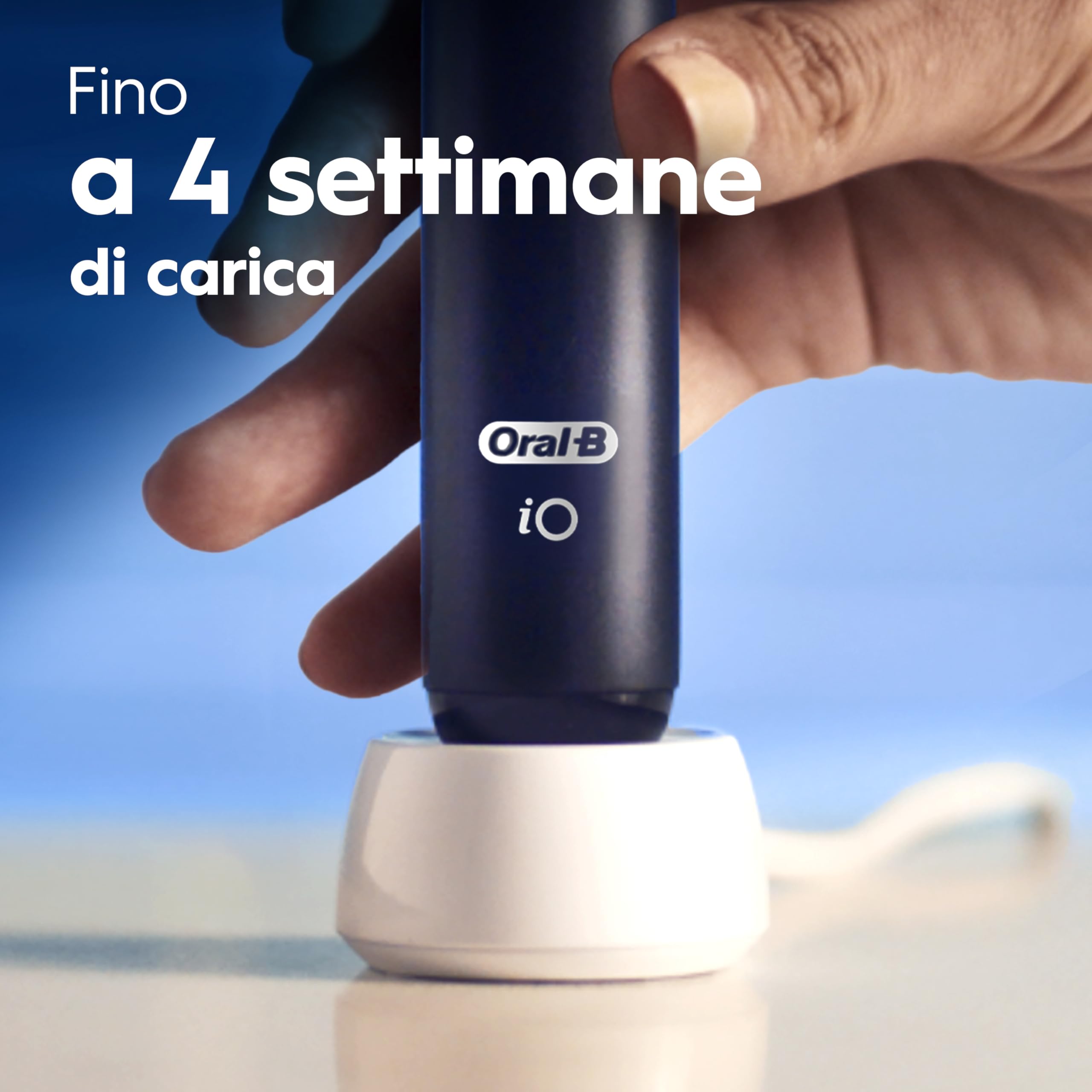 Oral-B iO 2 DUO Spazzolino Elettrico Oral B, Nero e Verde, 2 Testine Di Ricambio e Spazzolini, Custodia Da Viaggio, Porta Ricarica Da Viaggio. Delicato sulle Gengive, Sensore di Pressione
