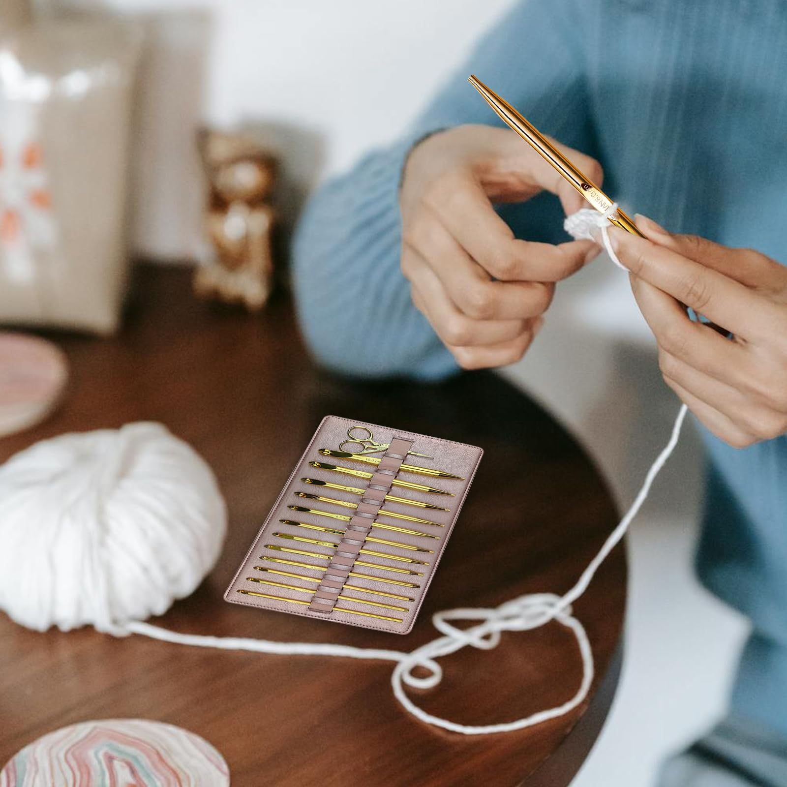 LetCart Juego de 12 agujas de ganchillo tunecinas con funda de poliuretano rosa, agujas de crochet de aluminio cromado para tejer alfombras con tijeras y accesorios