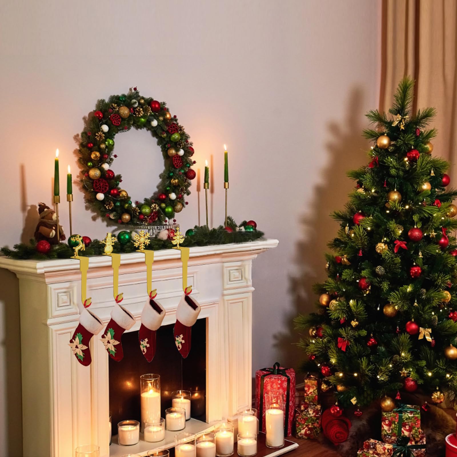 Juego de 4 soportes para calcetines de Navidad para chimenea, ganchos de metal dorado para calcetines de Navidad para chimenea, ganchos para calcetines de Navidad familiares