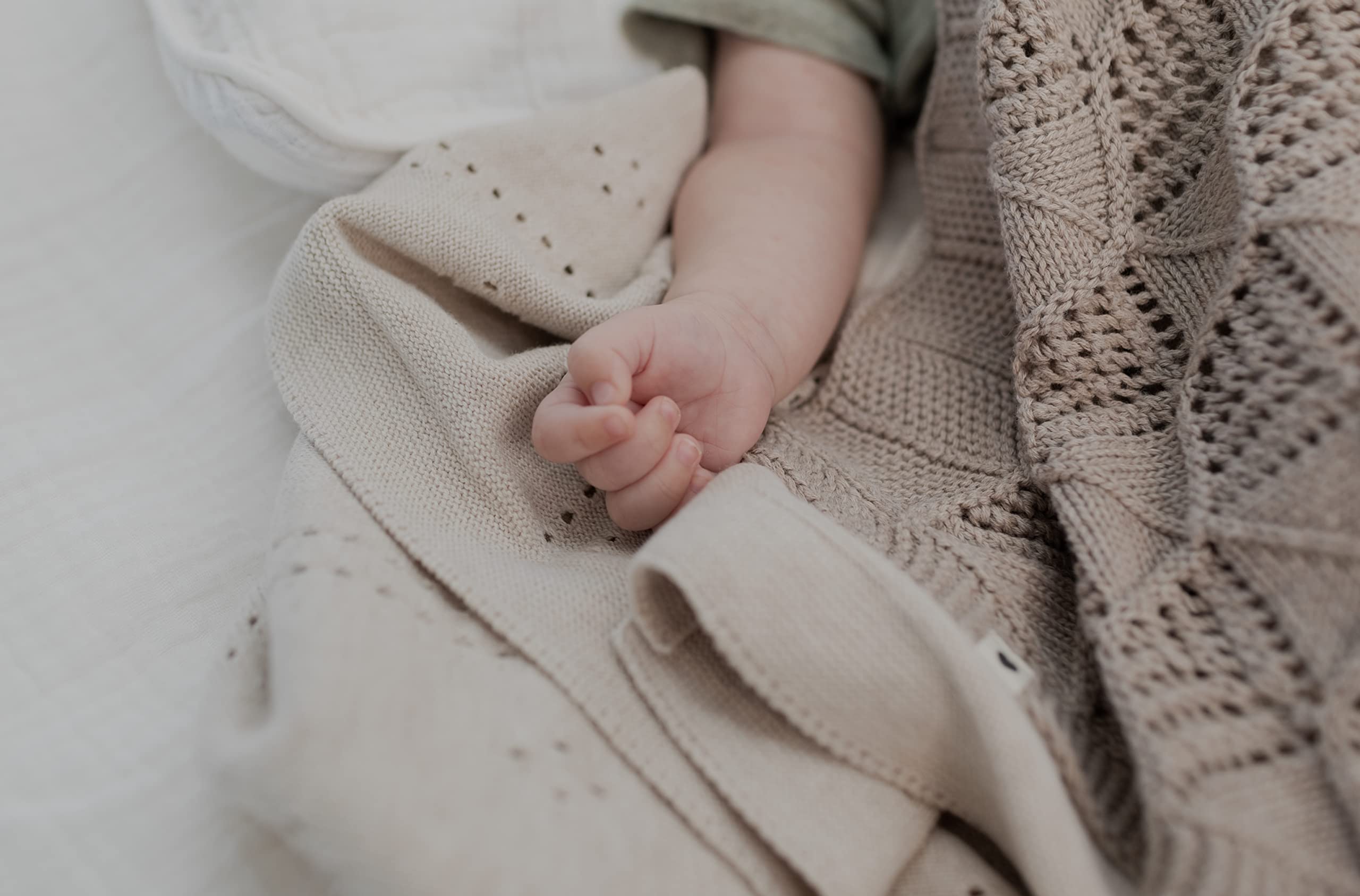 Kocyk dzianinowy BIBS Pointelle, 100% organicznej bawełny, 70x100 cm, mięciutki kocyk niemowlęcy, 100% bawełna organiczna. Wyprodukowano w Danii Pointelle/Ivory