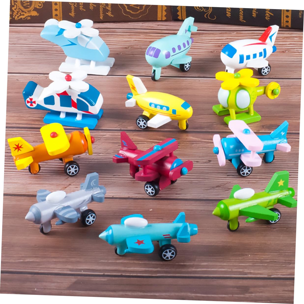 Hohopeti Giocattolo Aereo in Legno per 12 Pezzi Set Mini Aerei Colorati Educativi per Prima Infanzia Superfici Lisce e Angoli Arrotondati per Sviluppo Capacità di Presa e Riconoscimento