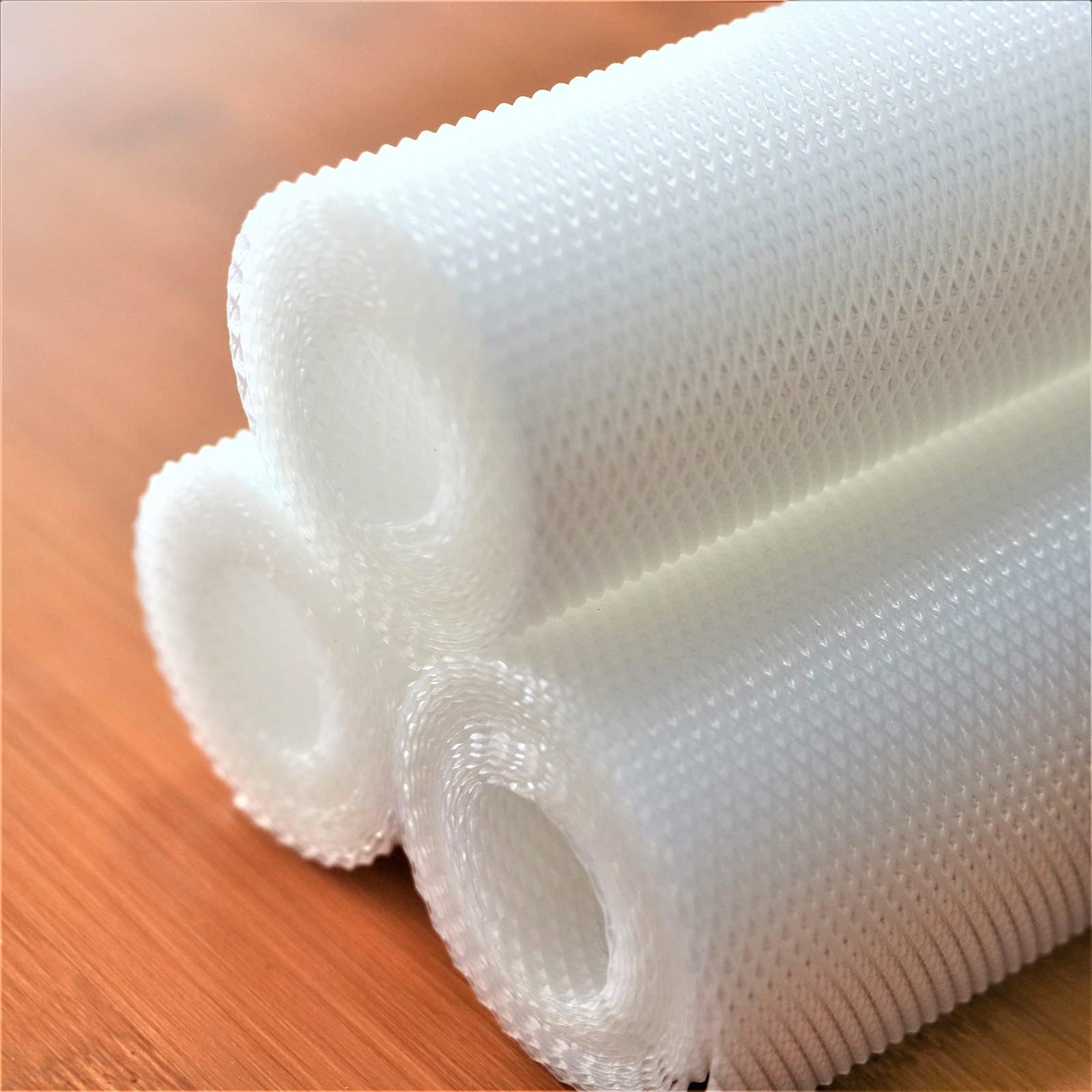 HersvinDrawer Liners Shelf Mats 3 Rolls 30cmx150cm Kitchen Cabinet Shelves Non-Adhesive Protective Lining EVA Plastic Oil-proof Non Slip Cupboard Fridge Shelving Protector (Clear Diamond)