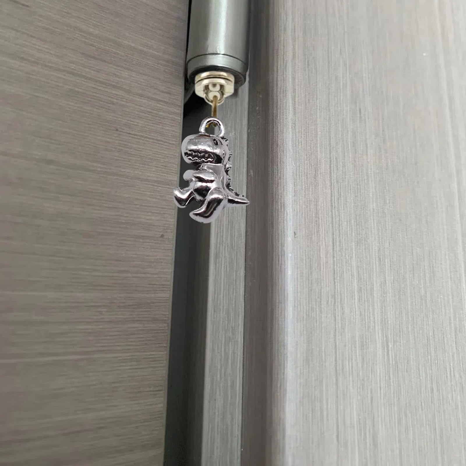 Silver Hinge Head Home Decoration Dinosaurs,Magnetic Hinge Dropper Hanging,Magnetic Hinge Head Toppers,Door Hinge Pin Topper (Silver)