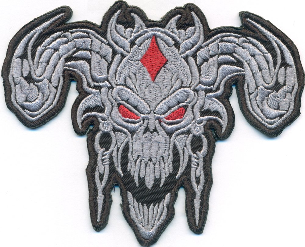 Horned demon Badass Screaming Skullhead Devil Reaper Iron on Patch Badge