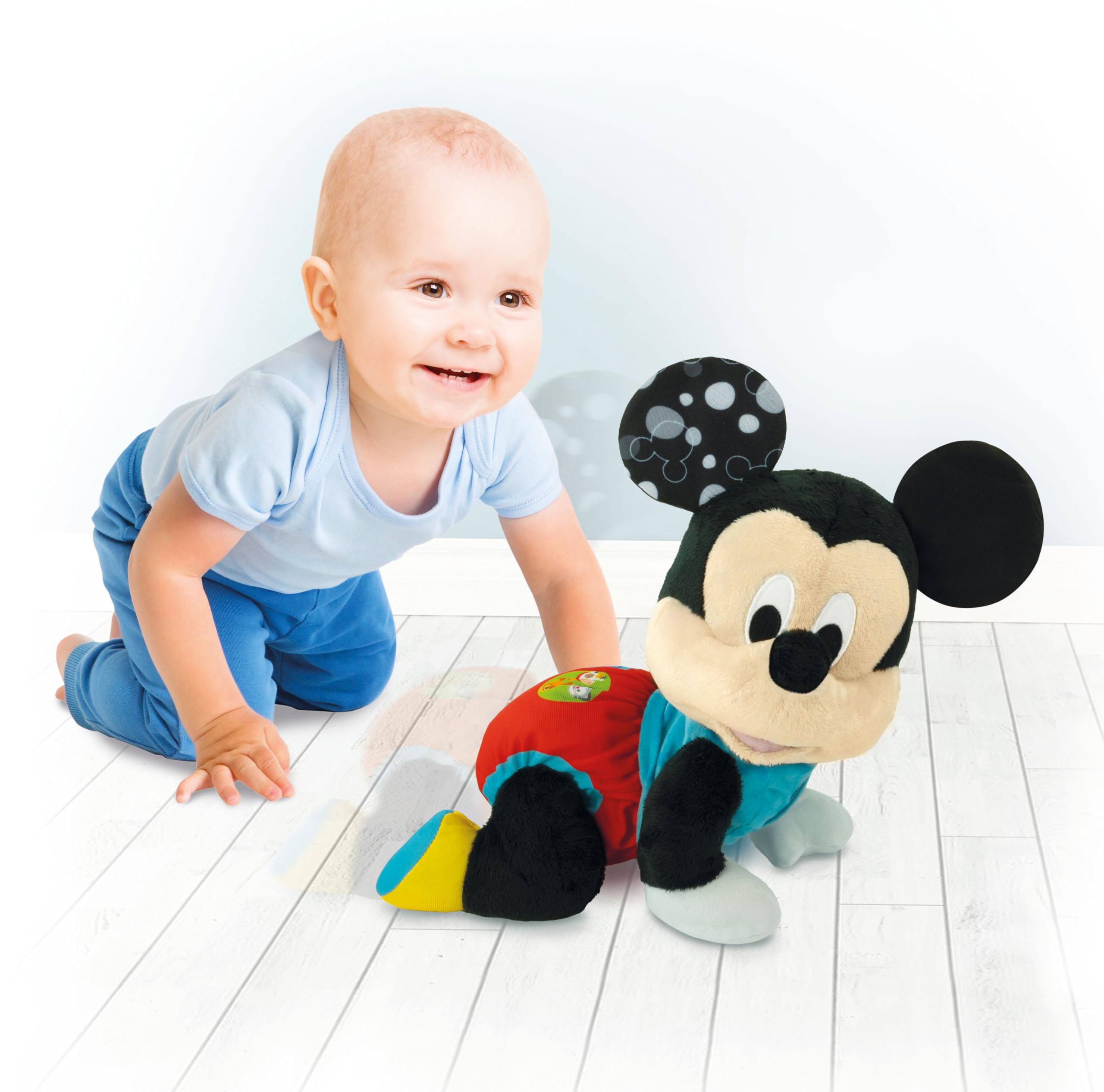 Clementoni Disney Baby Baby Mickey Gattona con Me, Topolino Peluche per Imparare a Gattonare, Gioco Prima Infanzia Bambini 6-36 Mesi, Insegna Numeri e Versi degli Animali, Lingua Italiana, 17991