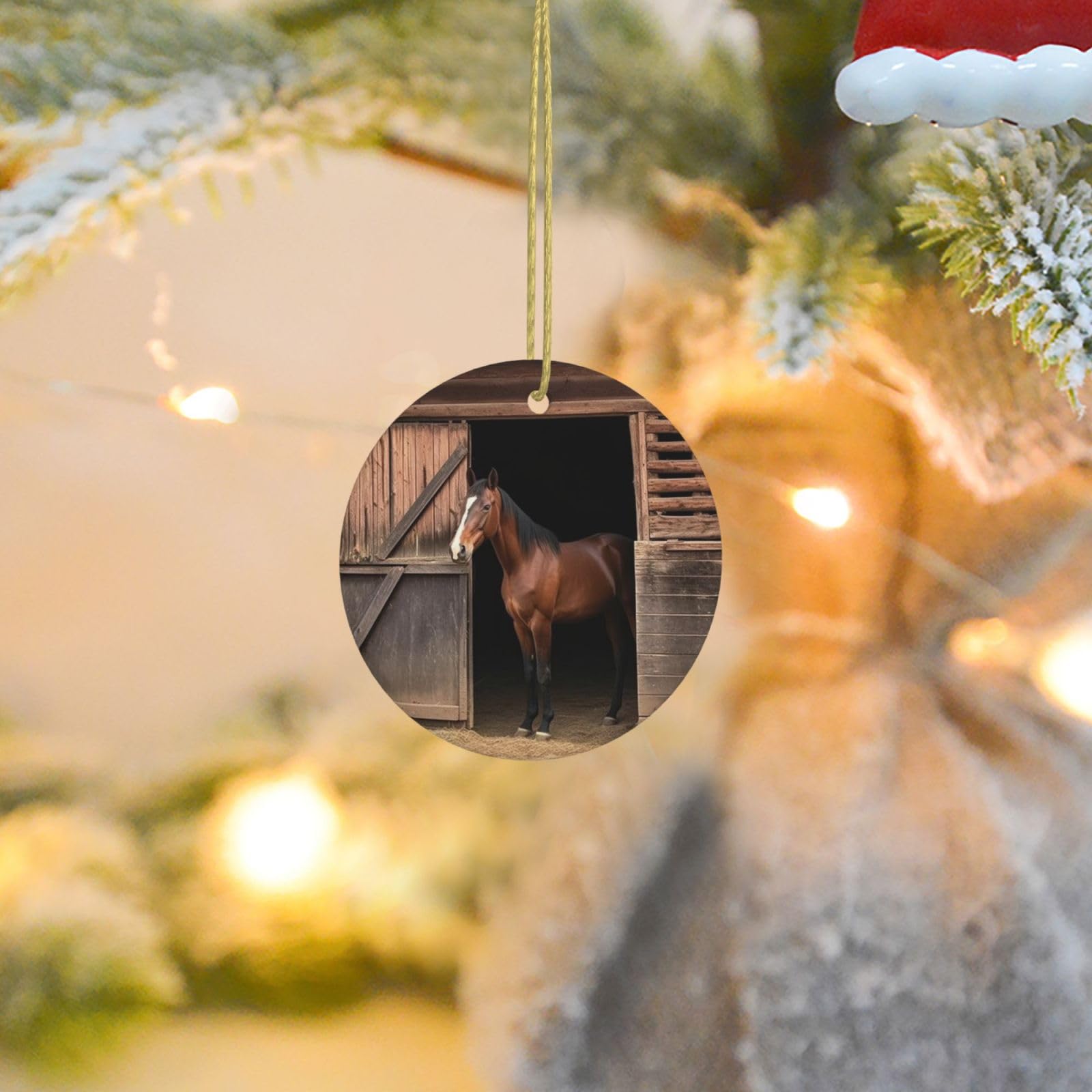 Christmas Ornaments for Christmas Tree Decoration Ceramic Hanging Barn Horse Ornament with Gold Ribbon Crafts Round Pendant for Keepsake Gifts Glass Xmas Decor Party Supplies