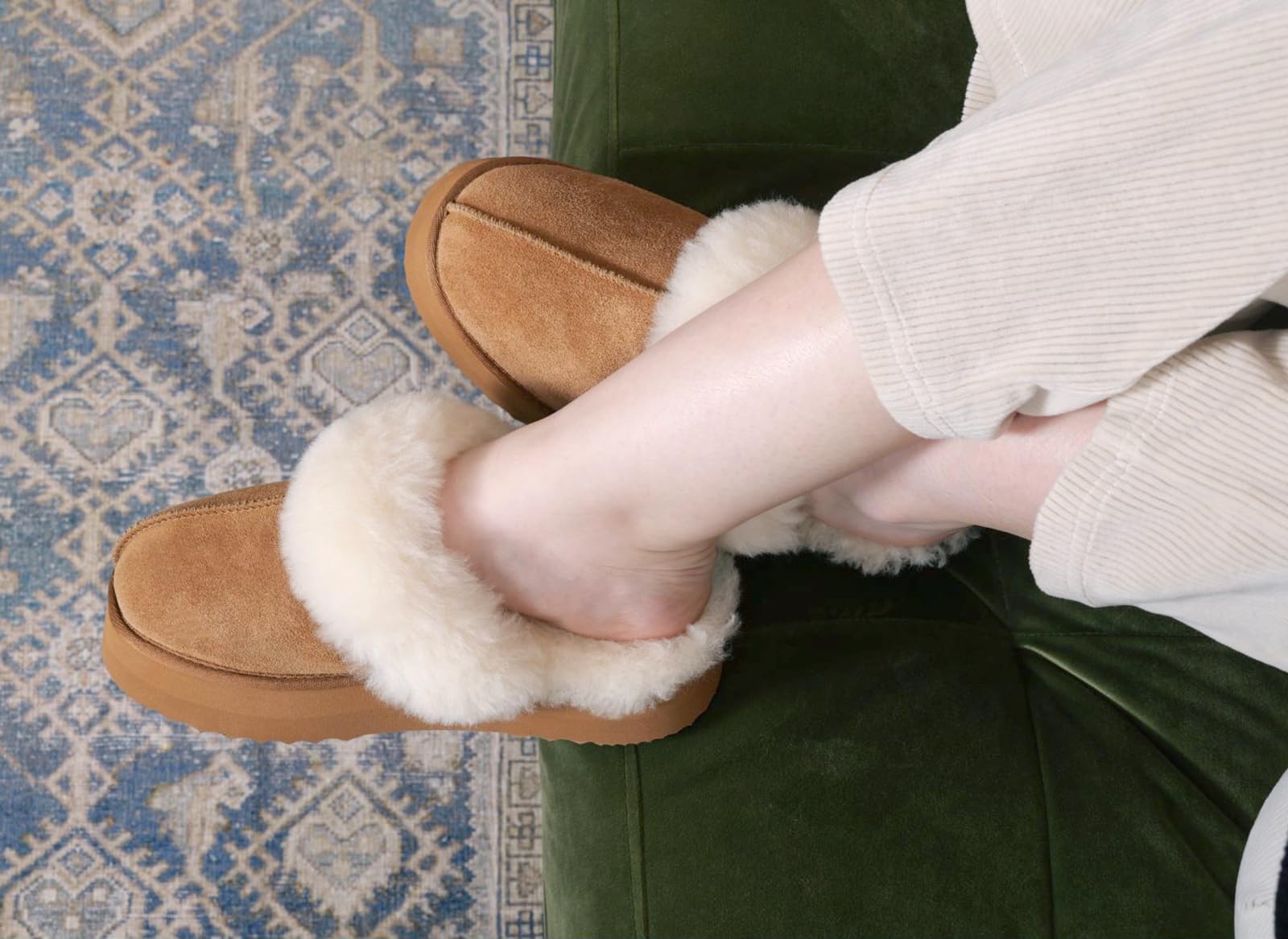 Parfeying Women's Shearling Slippers Genuine Leather with Rubber Sole, Sheepskin Fuzzy Indoor Outdoor Shoes for Home